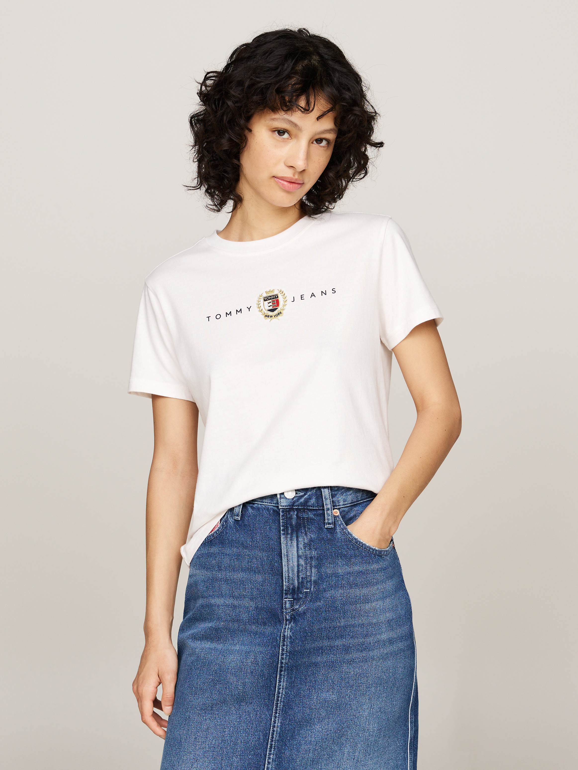 Regular Script Crew Neck T-Shirt | T-Shirts | Tommy Hilfiger