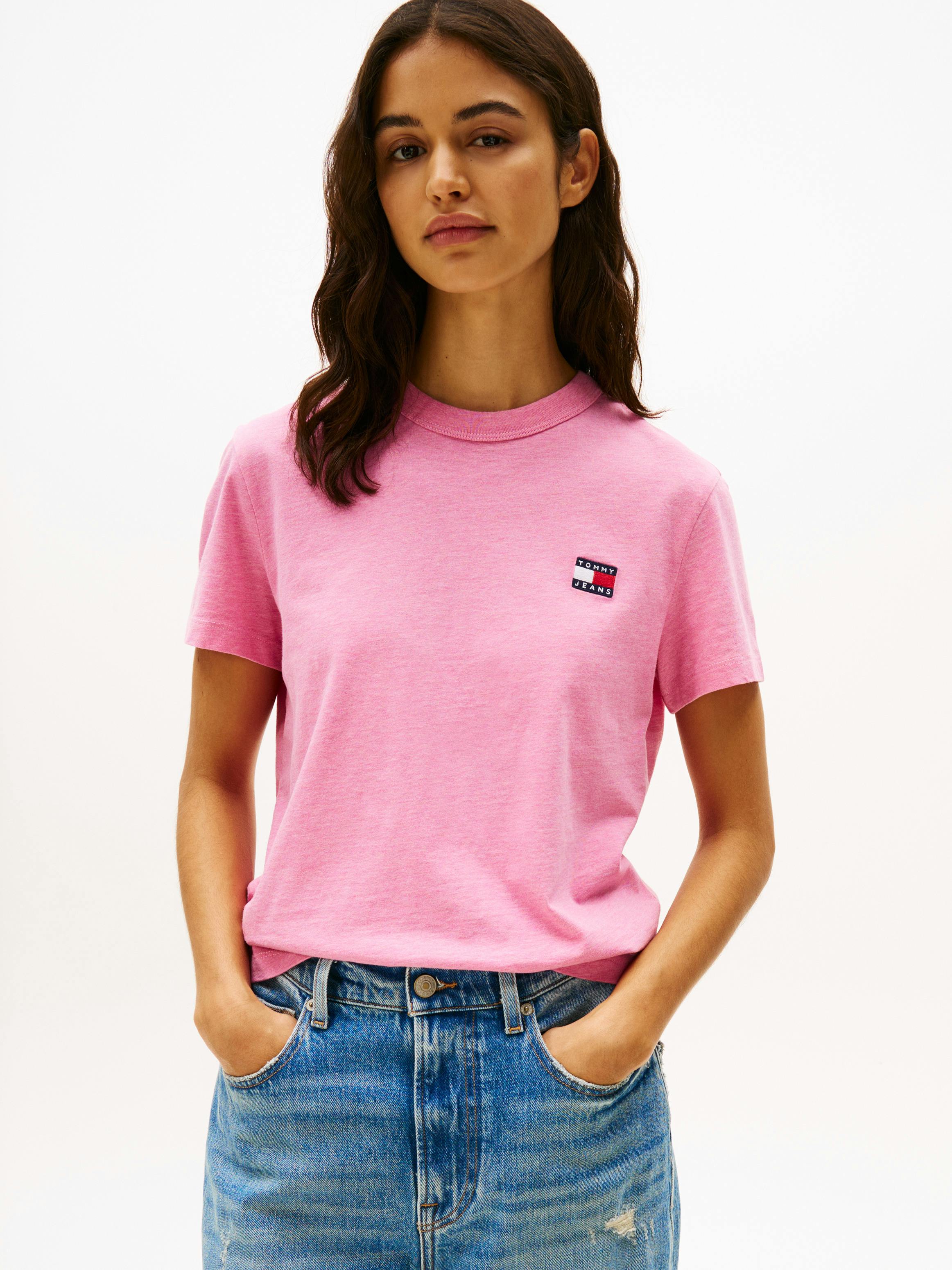 Tommy Badge Crew Neck T-Shirt T-Shirts Tommy Jeans
