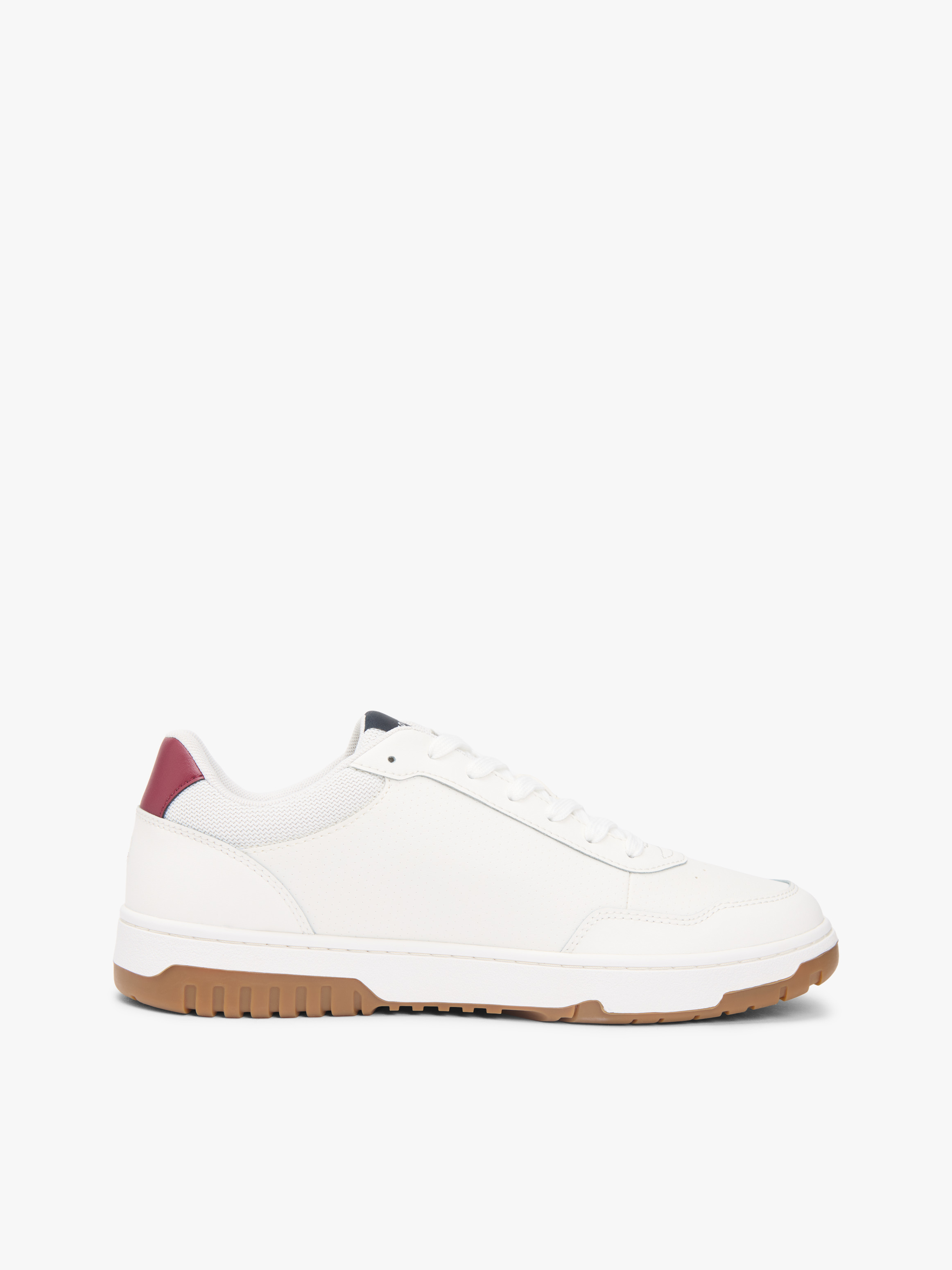 Lightweight Basketball Trainers With Leather