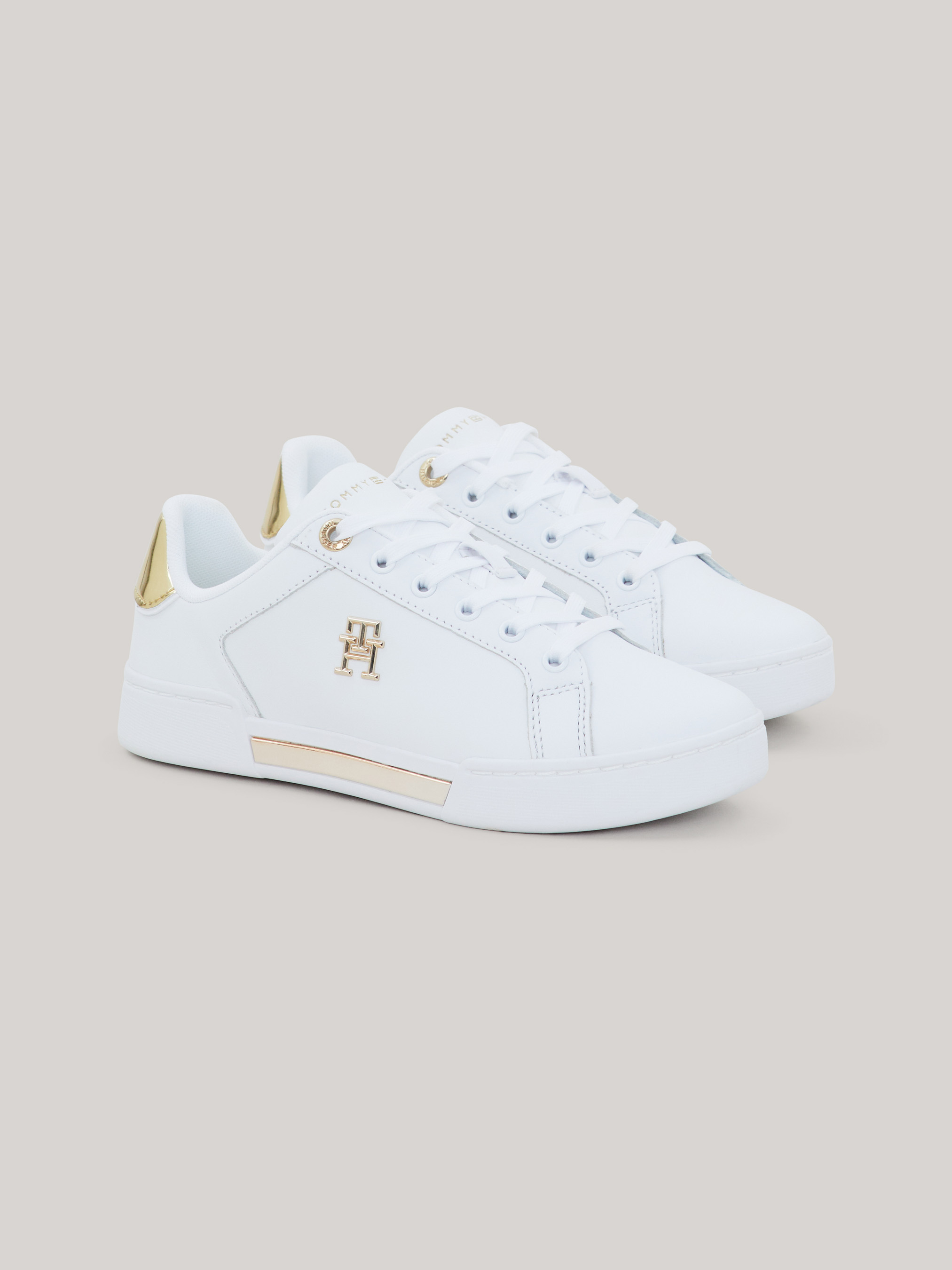 Tommy Hilfiger platform sneakers with orders crossbody