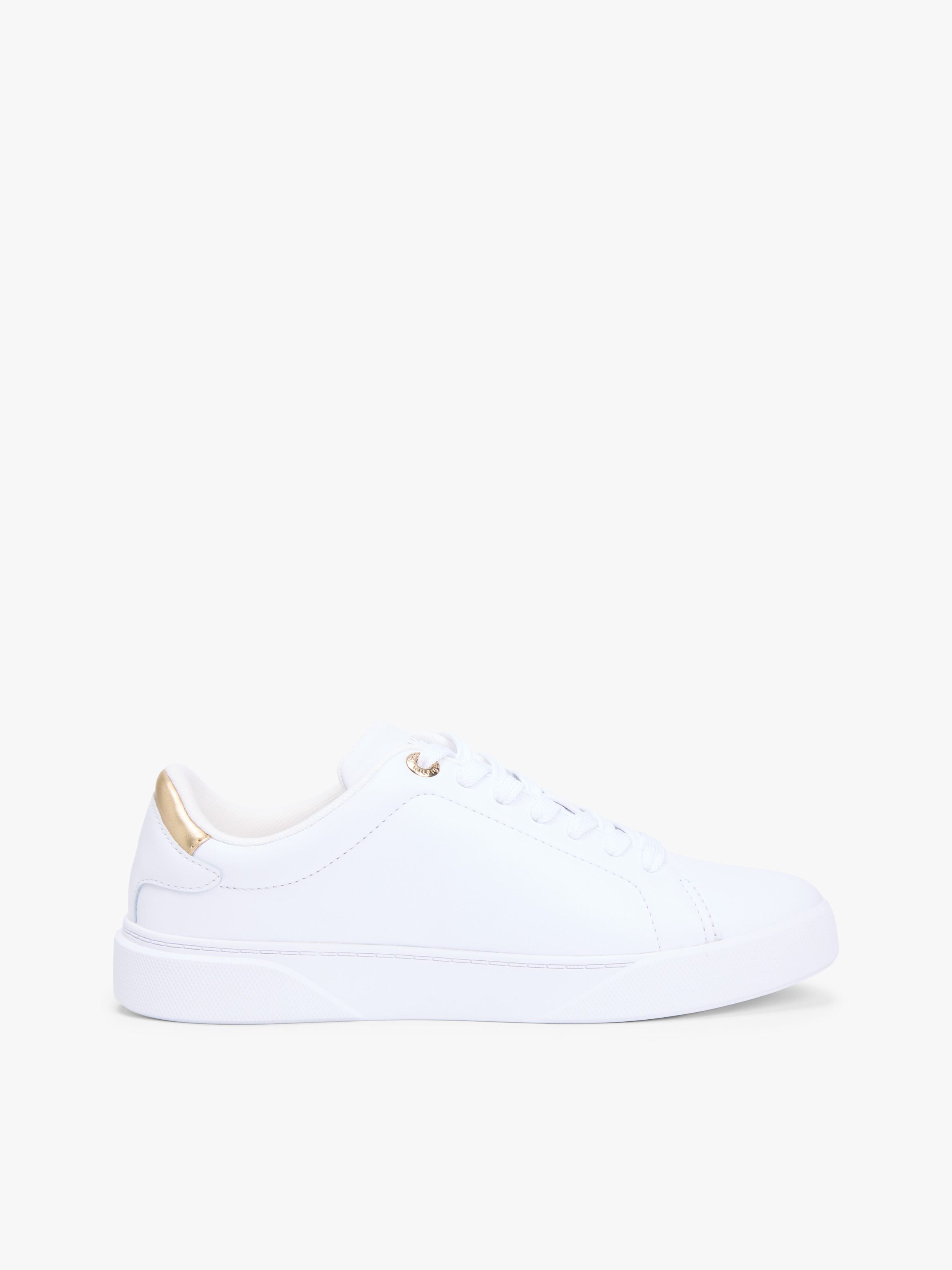 Essential Chic Court Sneakers