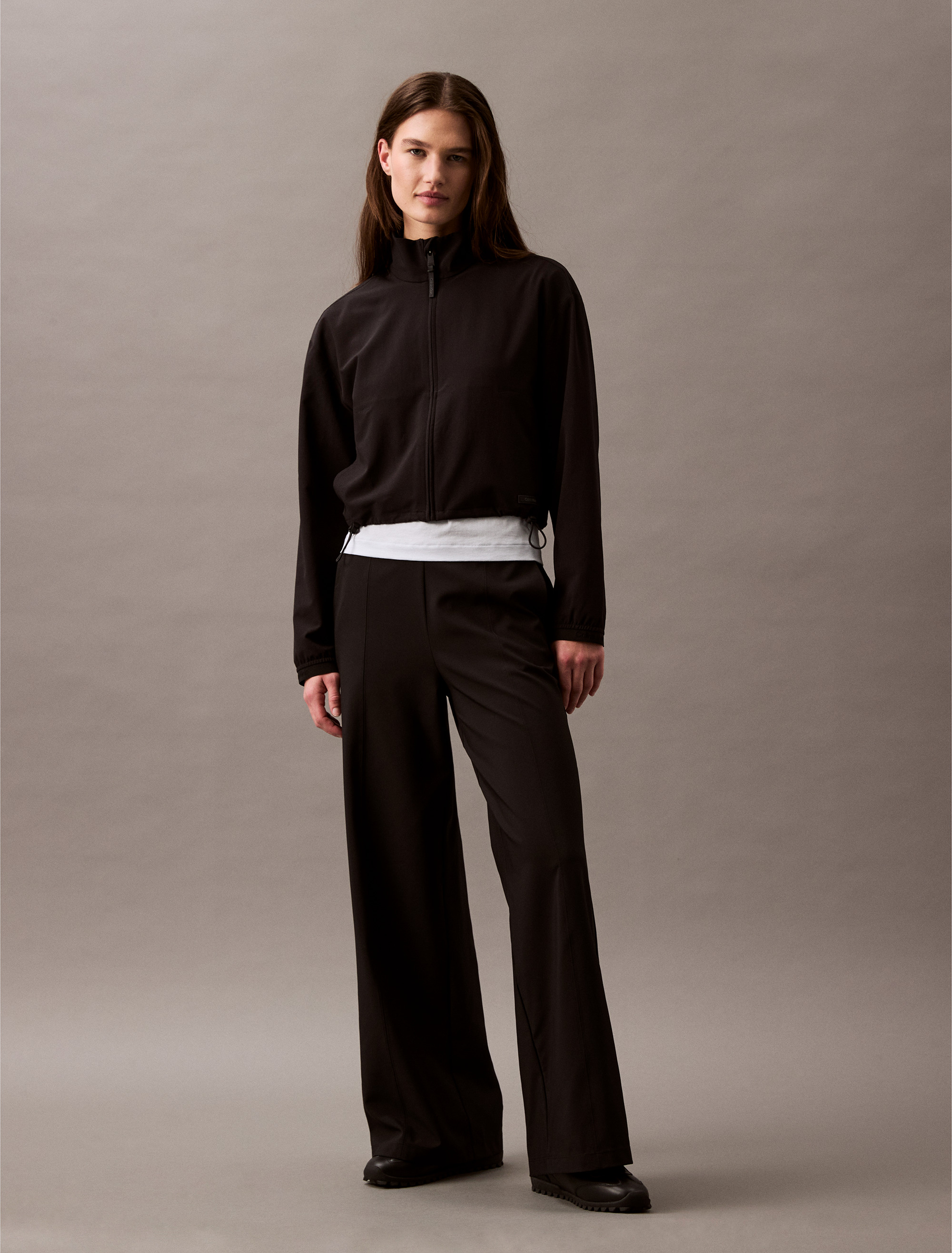 Active Commute Cropped Windbreaker