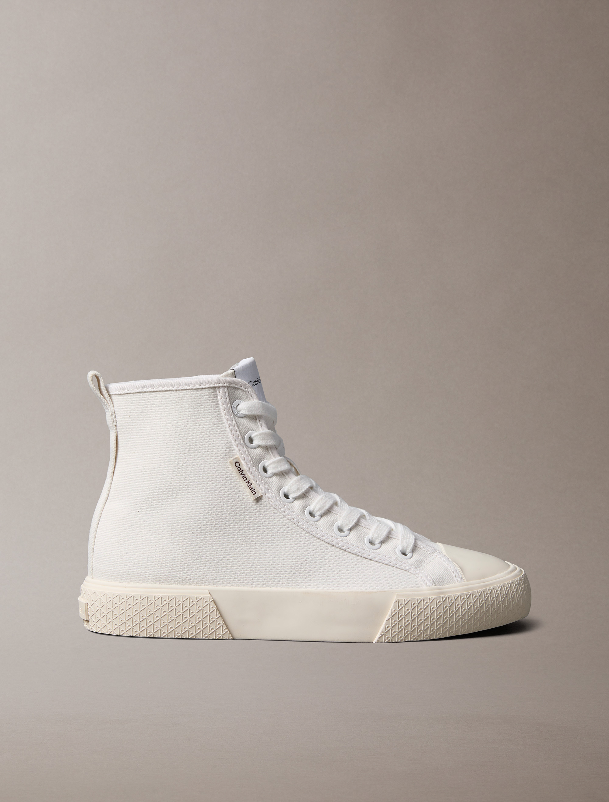 Vivy Canvas High-Top Logo Trainers