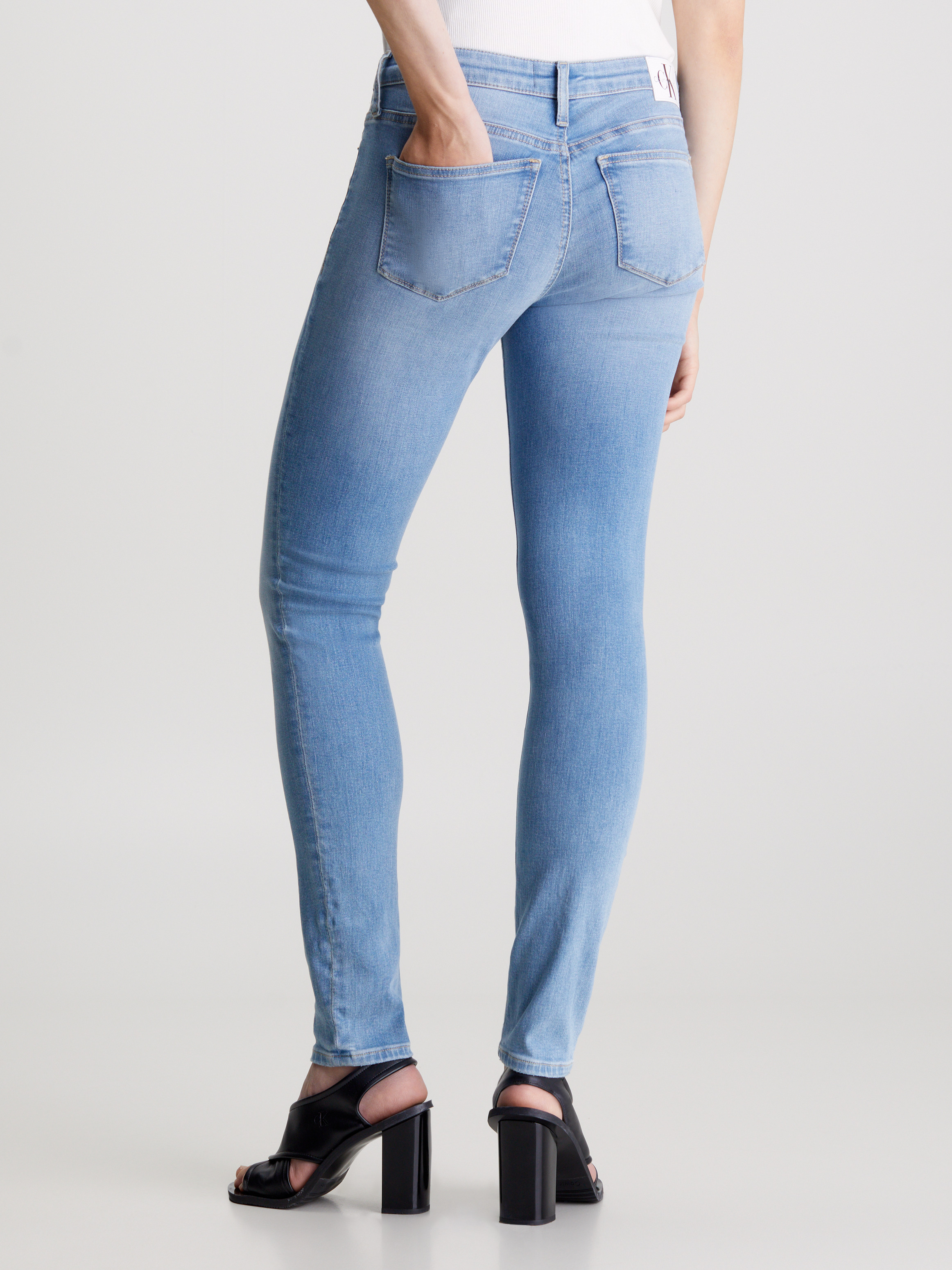 ★ ★Mid Rise Skinny Jeans CKロゴ スキニー デニム Mid Rise Skinny Jeans | Calvin Klein