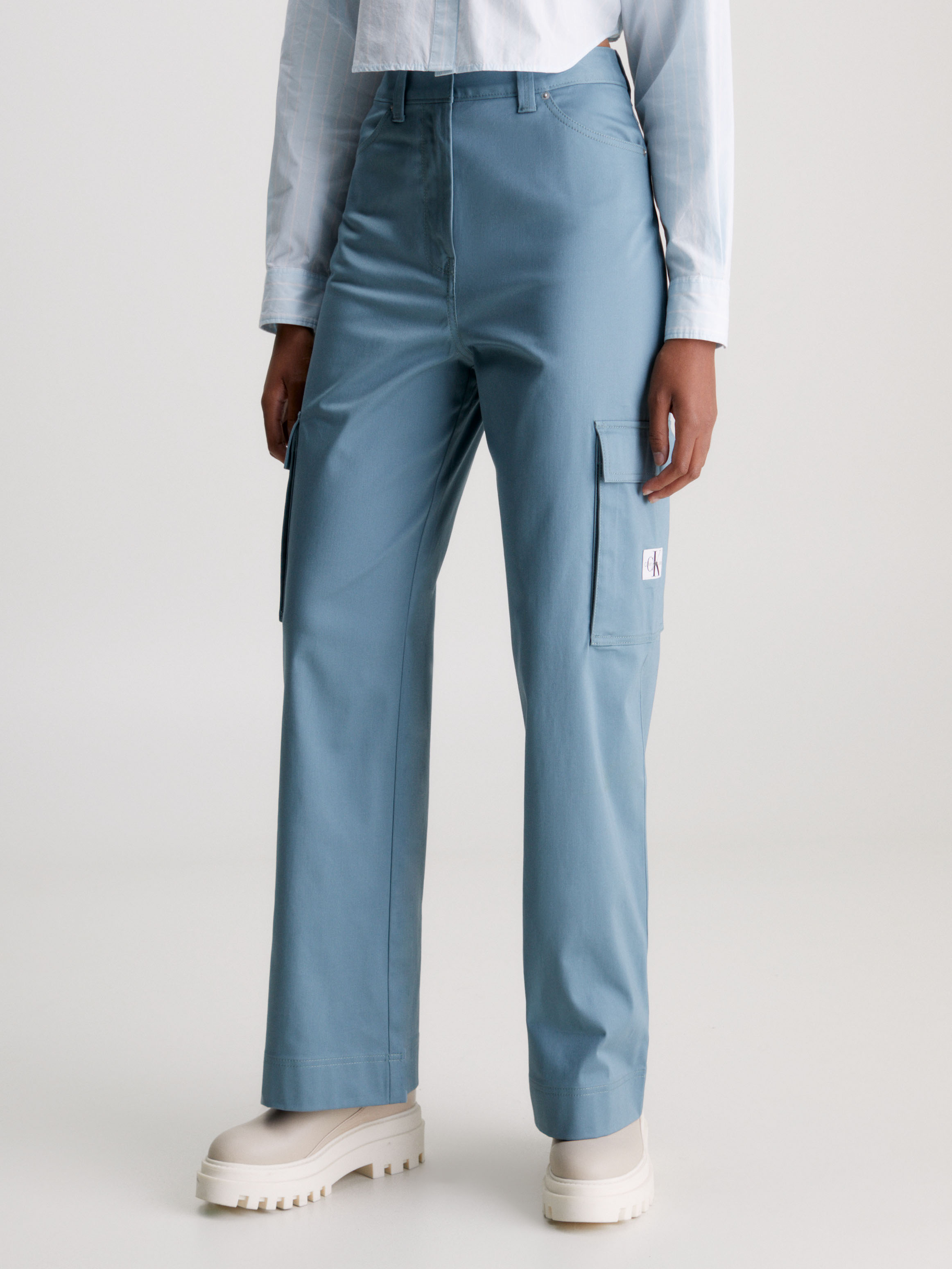 Cargo pants with front thigh pockets sales