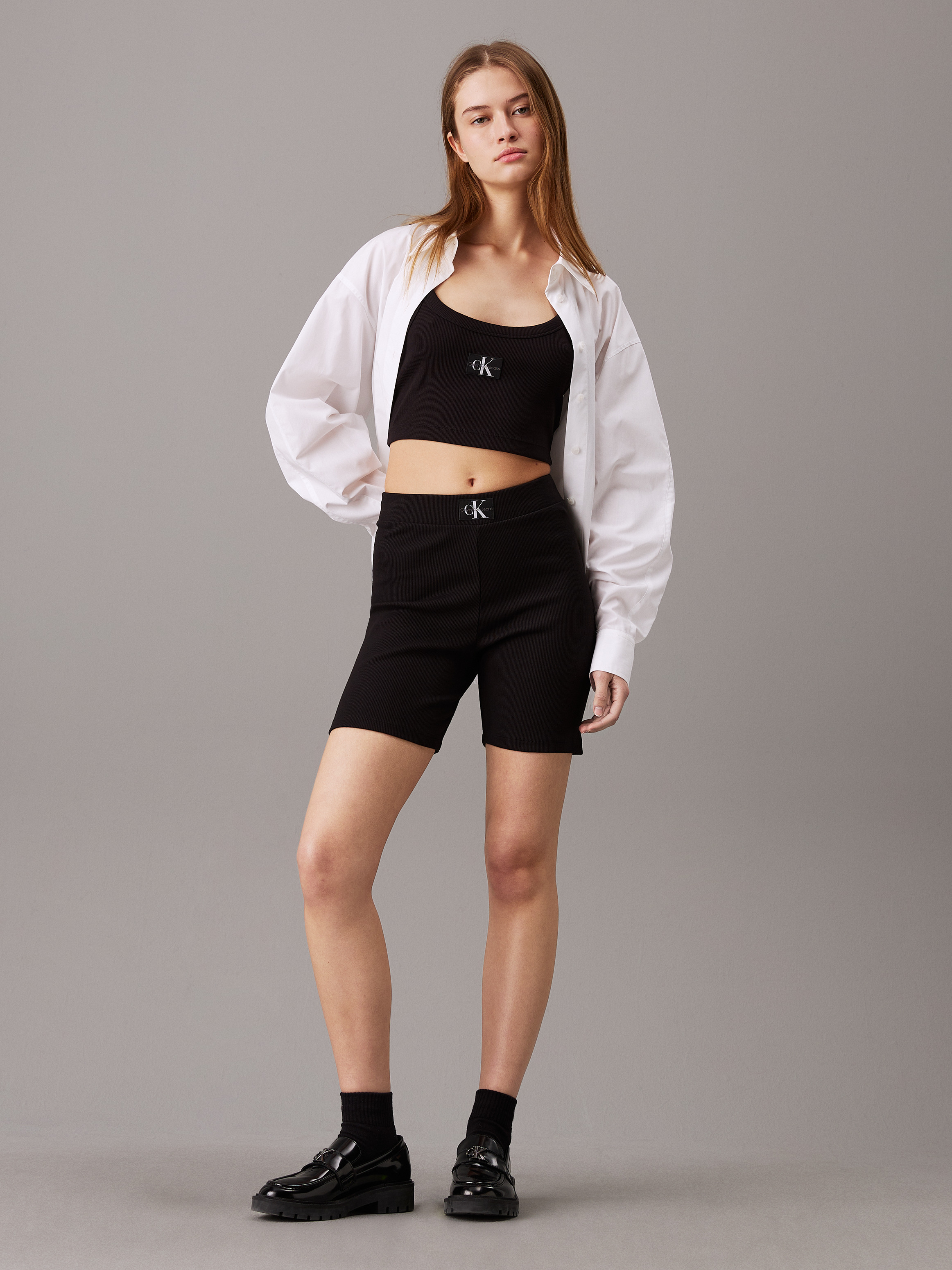 新品未使用タグ付き herlipto Chain Boucle Shorts M Her lip to（ショートパンツ）のフリマアイテム一覧