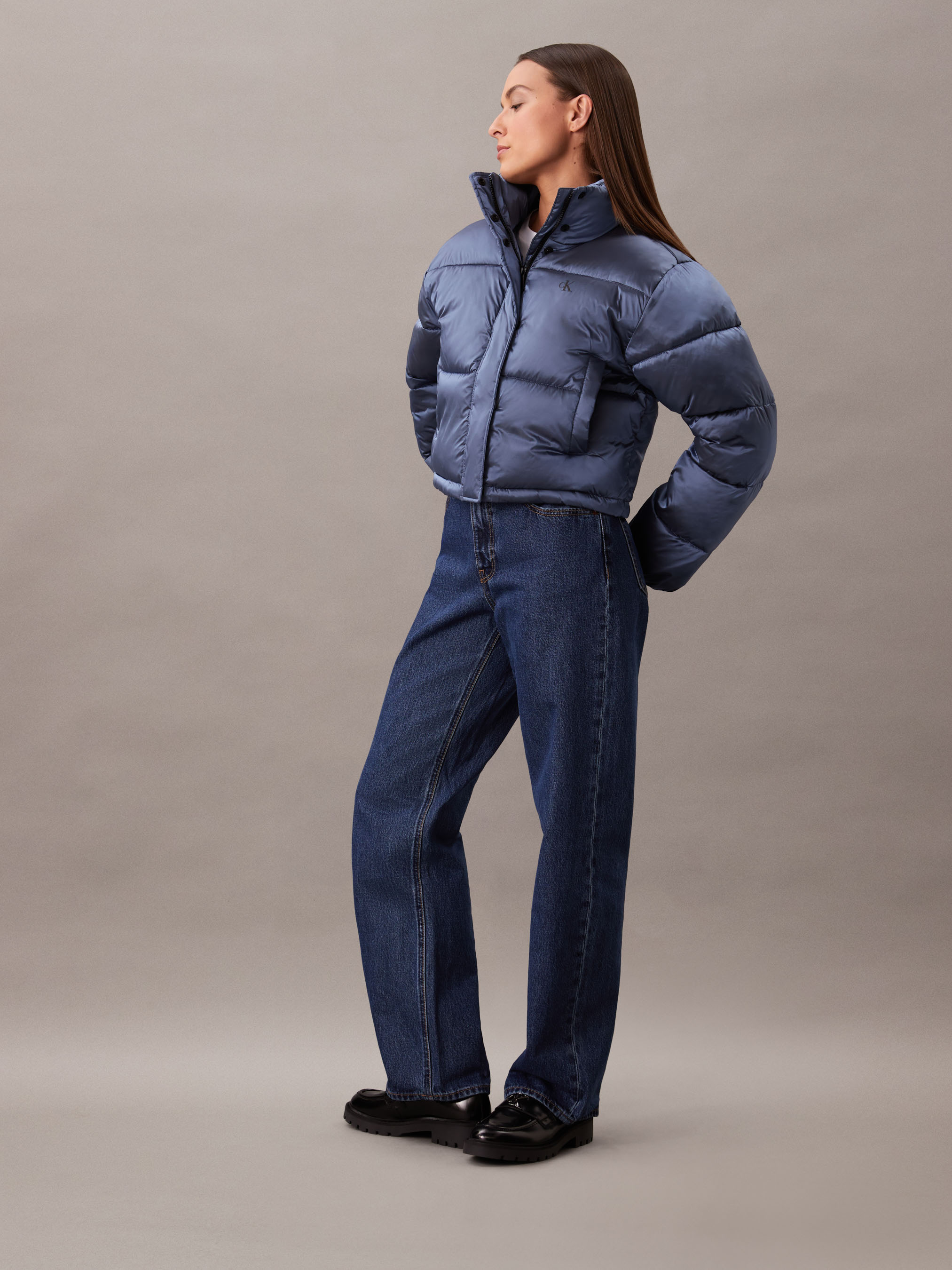 ★IVE着用★【 JEANS】★GLOSSY PUFFER DOWN★正規品★ Bubble Shorty Puffer Jacket - White | Levi's® US
