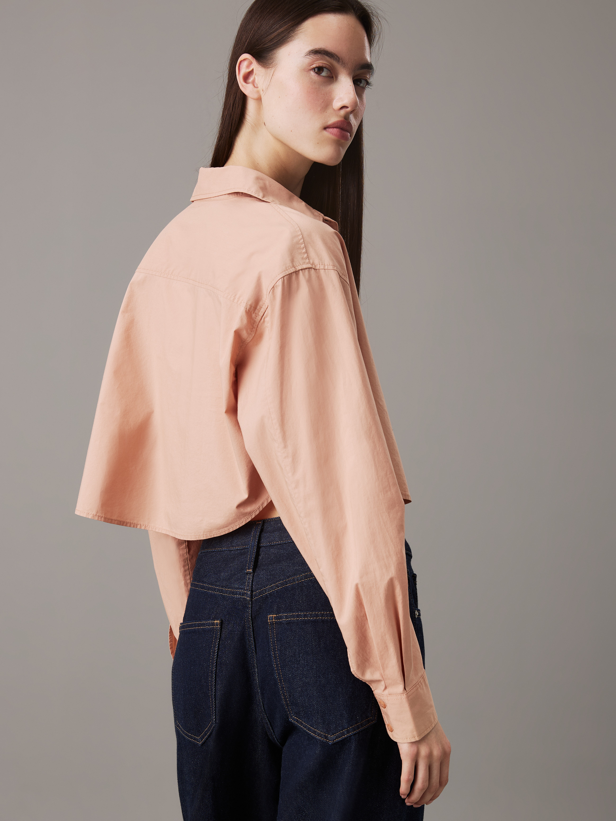 Tシャツ・カットソー PLAIN FW25 GEORGETTE BLOUSE (42984057 VINO) Cropped Cotton Poplin Shirt | Calvin Klein