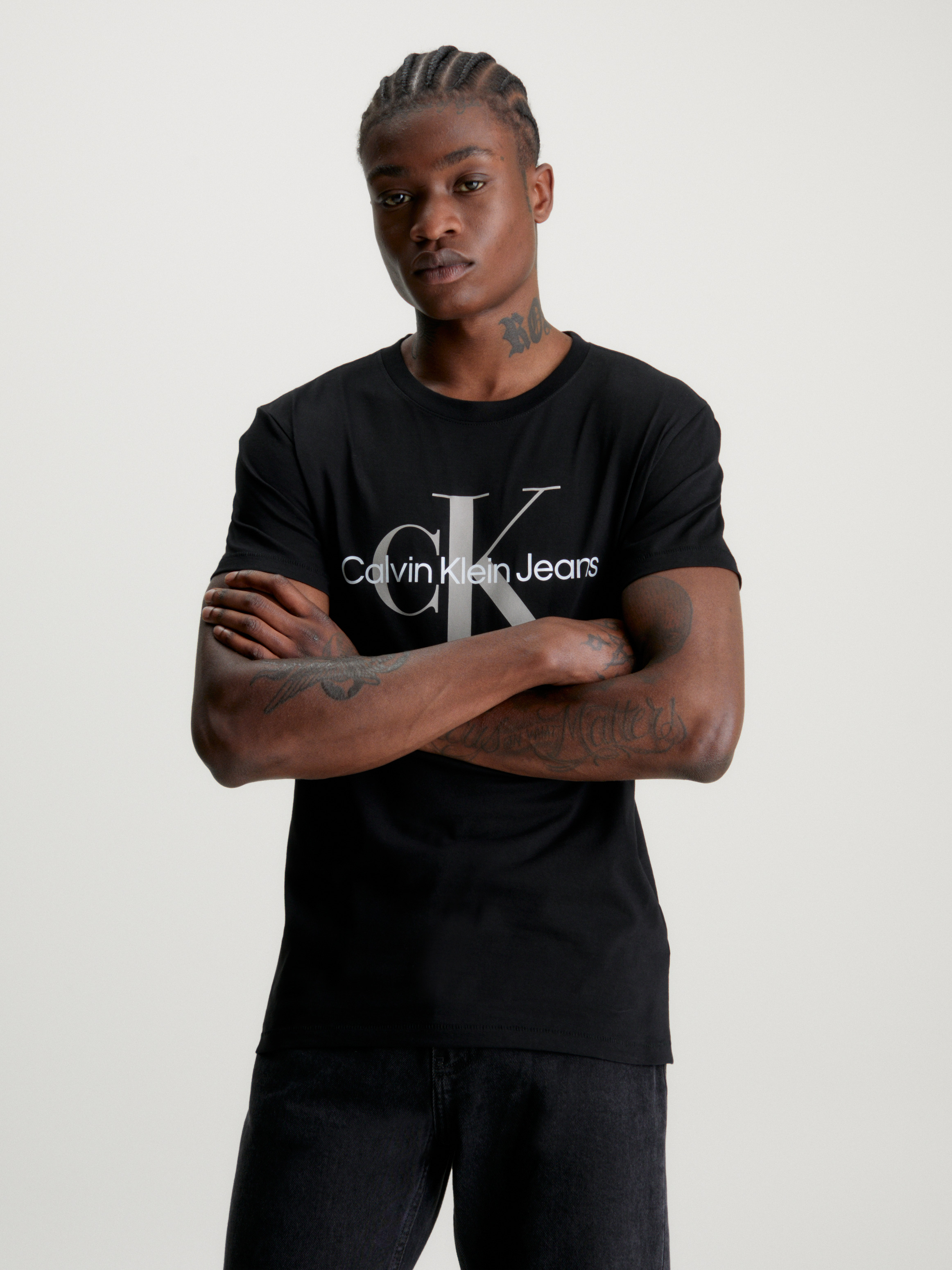 Calvin klein deals plain t shirt