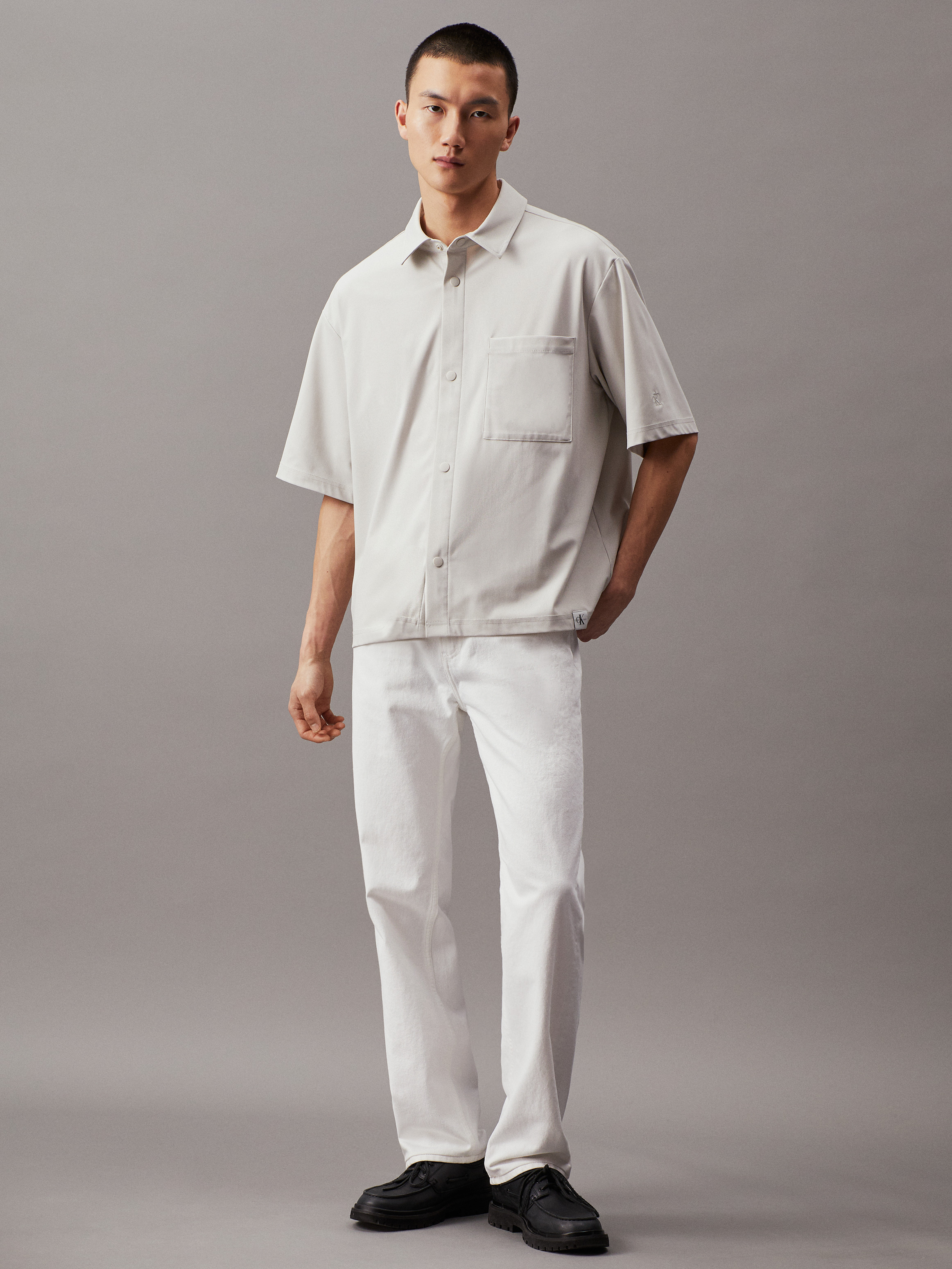 【2025年】エレガントファッションを上品に着 Sleeve Short Jersey Relaxed Shirt Klein Calvin | トップス