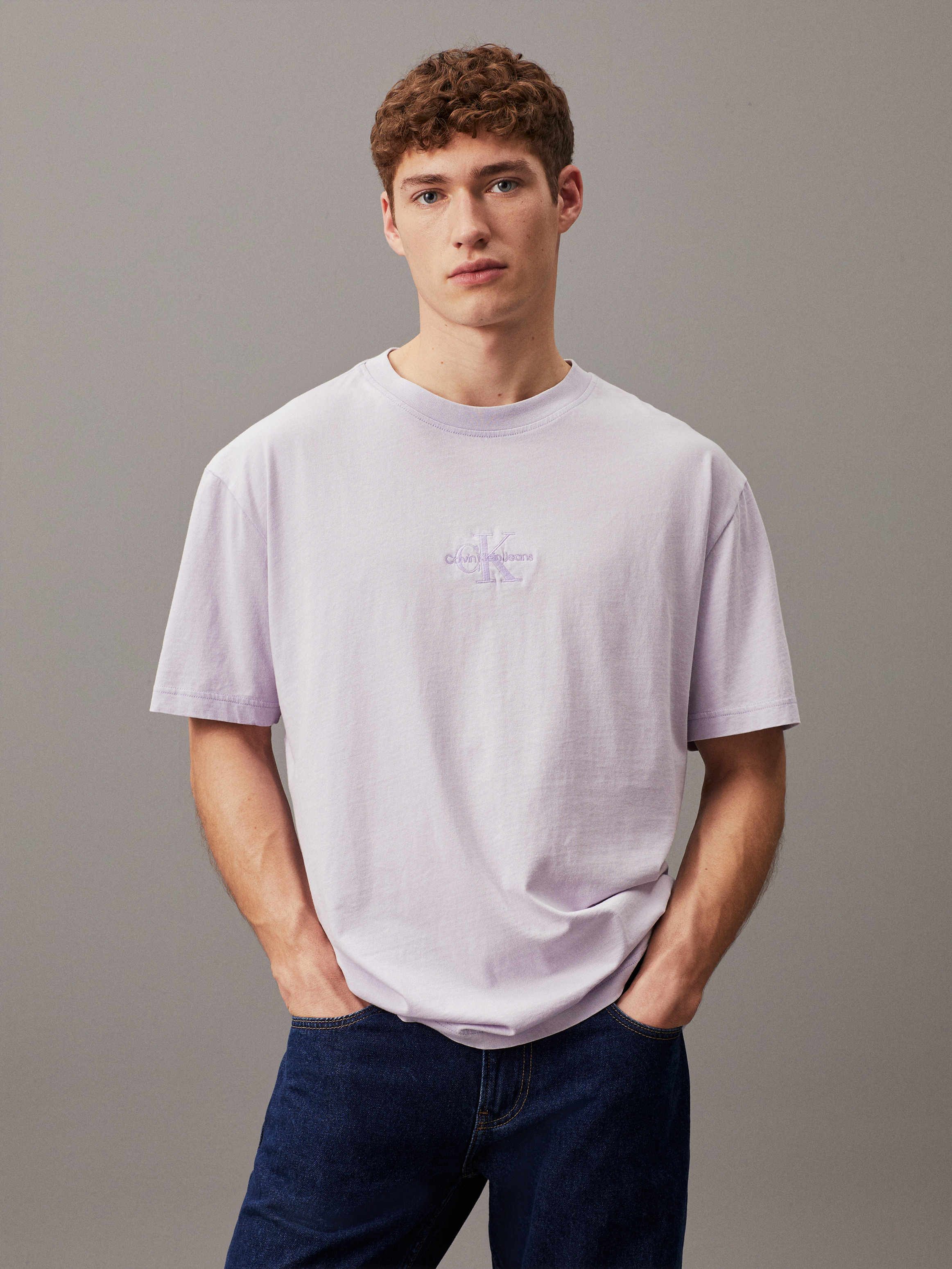 Relaxed Waffle Monogram T-Shirt | Calvin Klein