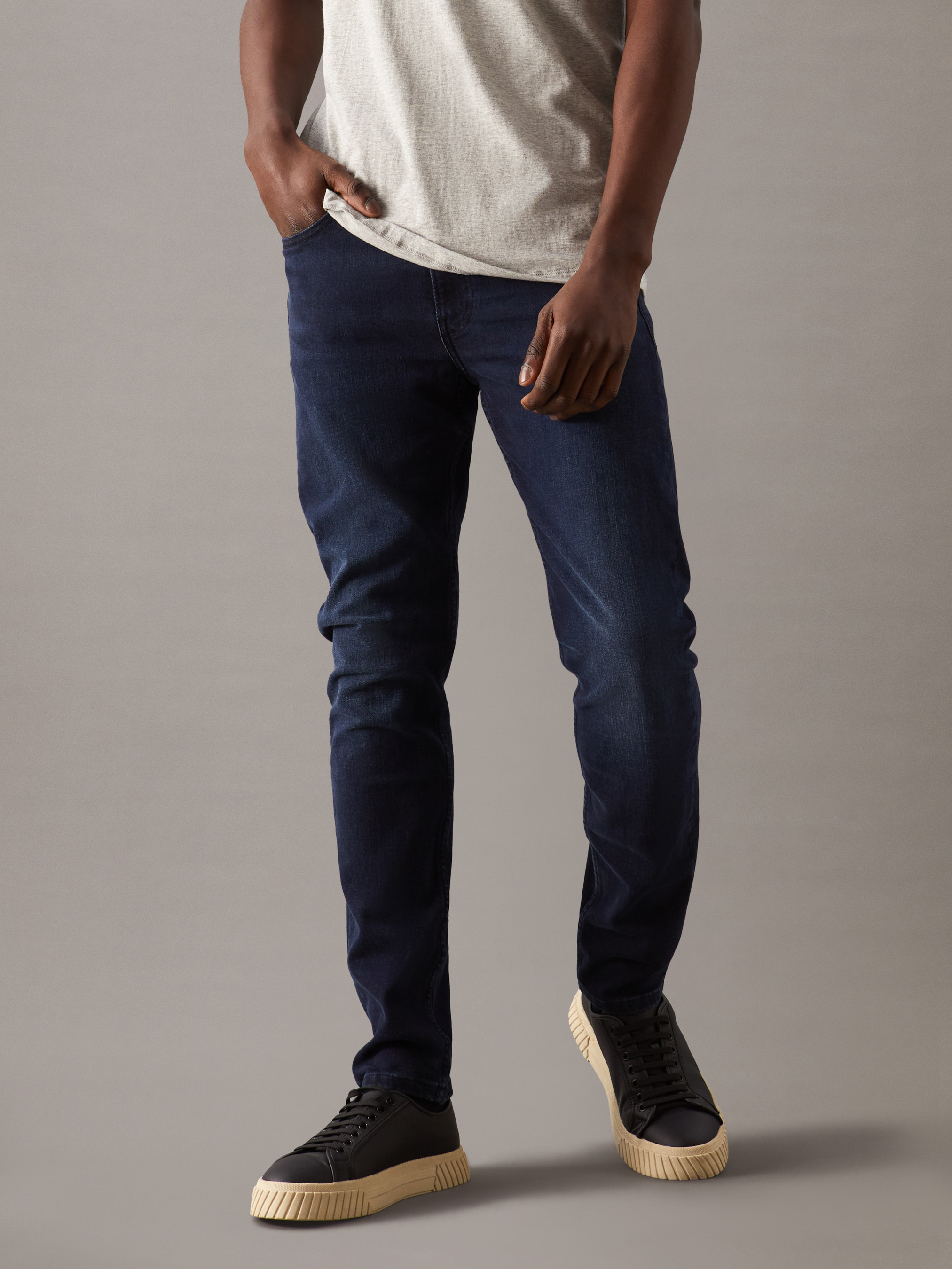 Slim Tapered Jeans