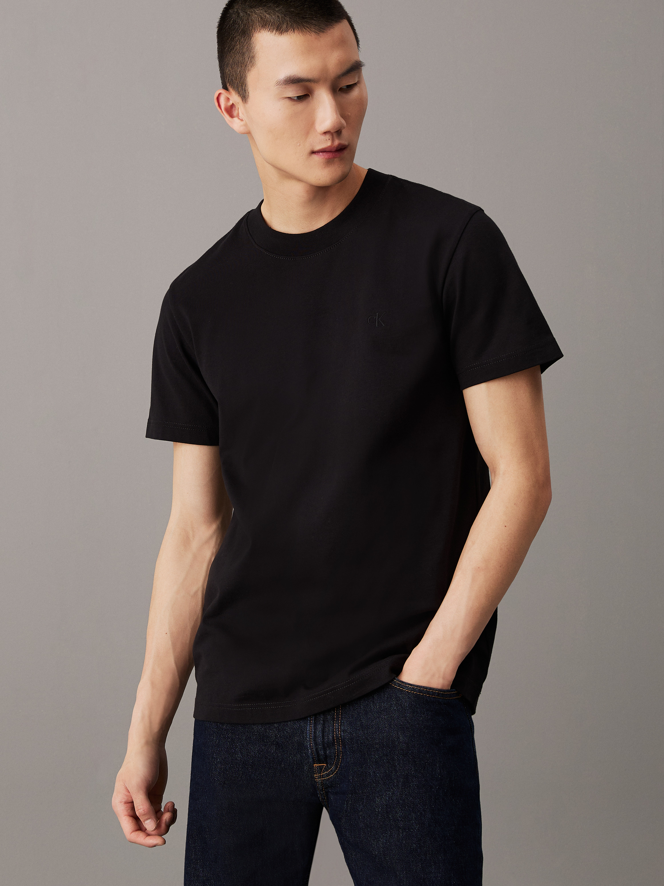 大人気★  Jeans★ CKJ HeavyCotton Crewneck Tshirt T-shirt Calvin Klein Jeans | Regular Fit | kolor Ecru | Gomez.pl