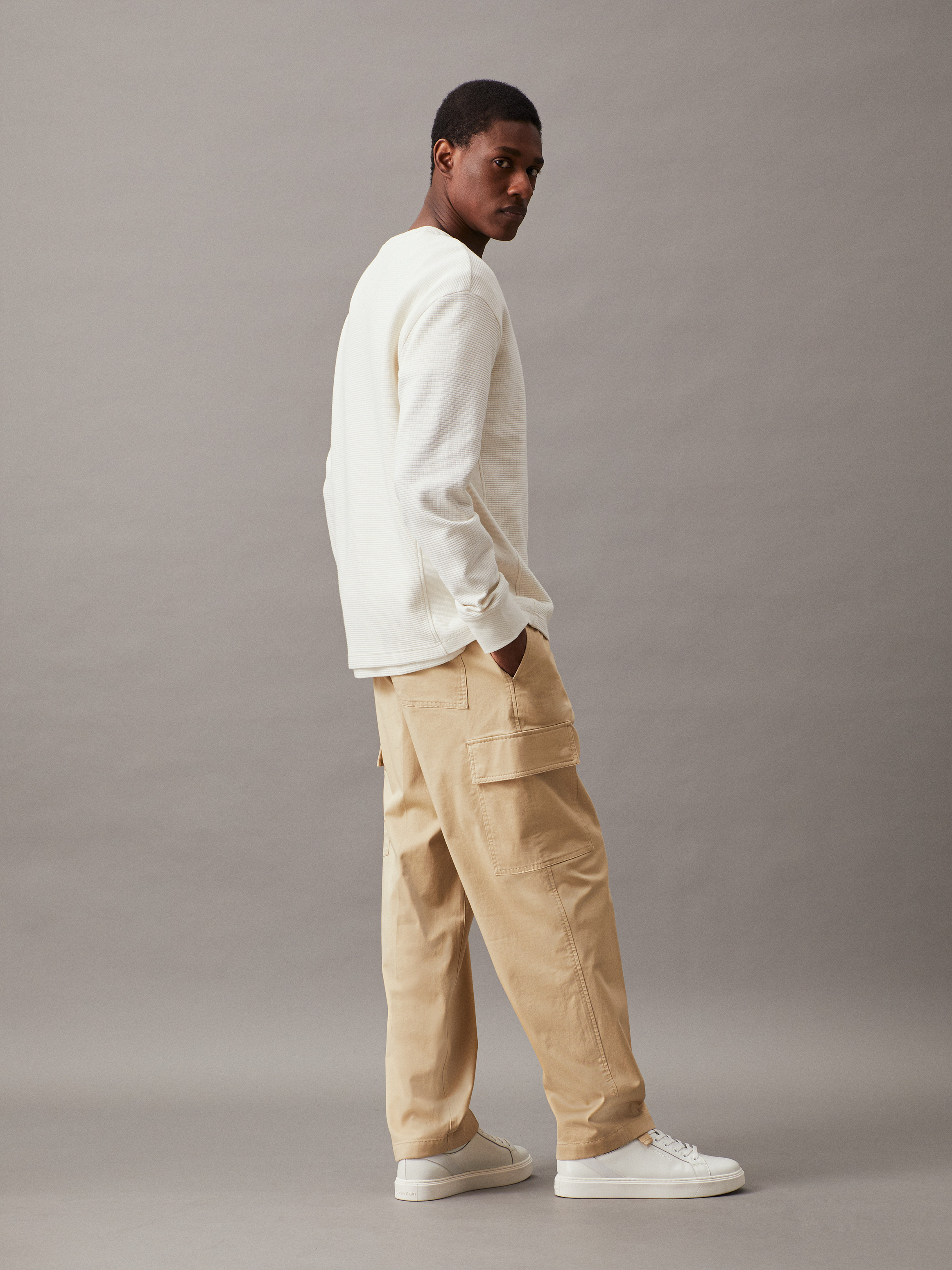 Russeluno ラッセルノSLIM CARGO PANTS サイズ6 白