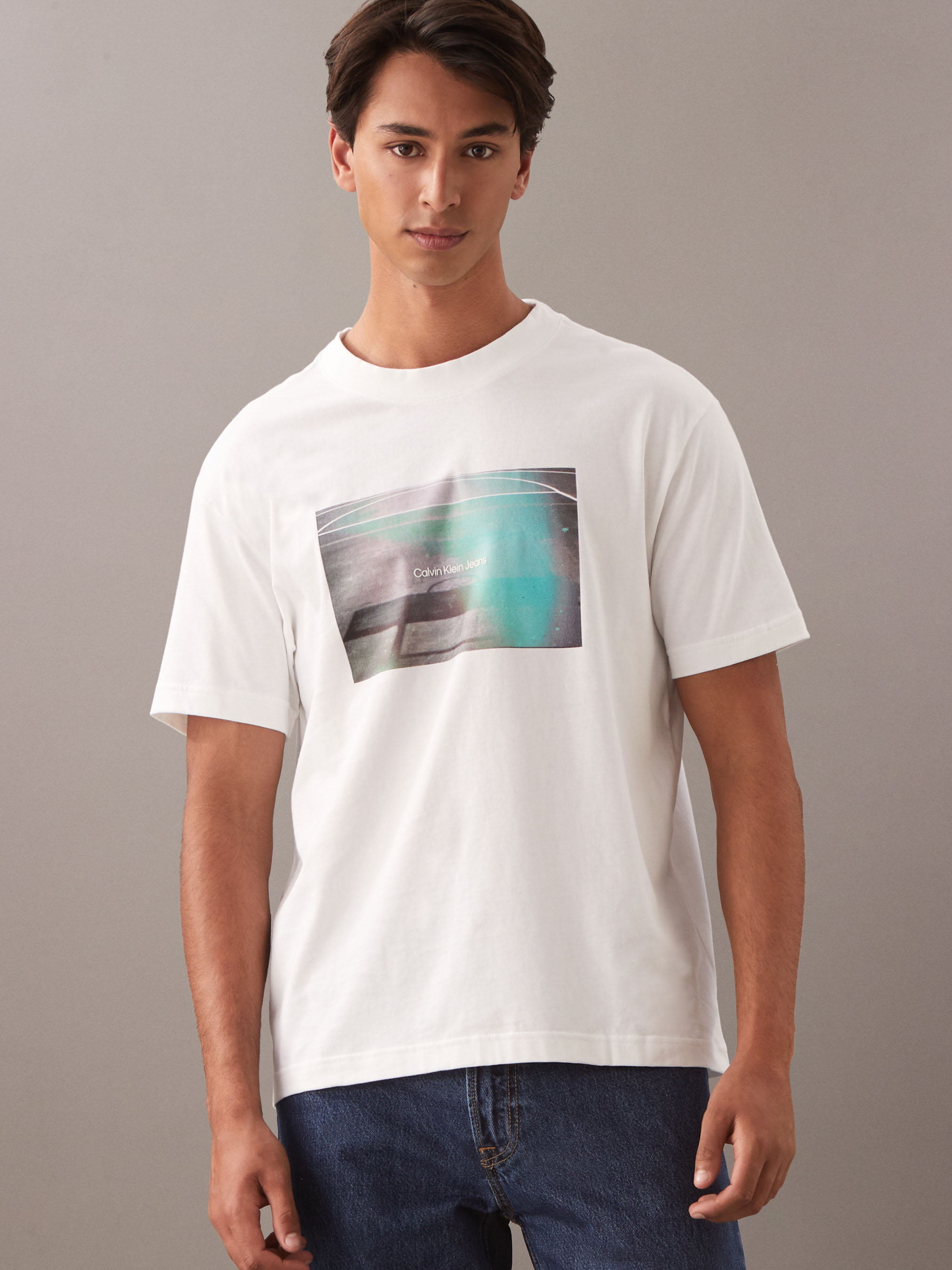 [ JEANS] Bubble Back T-shirt ★人気★ Zumba Haus Men's Crew Neck Tee - Wear It Out White Z2T000069