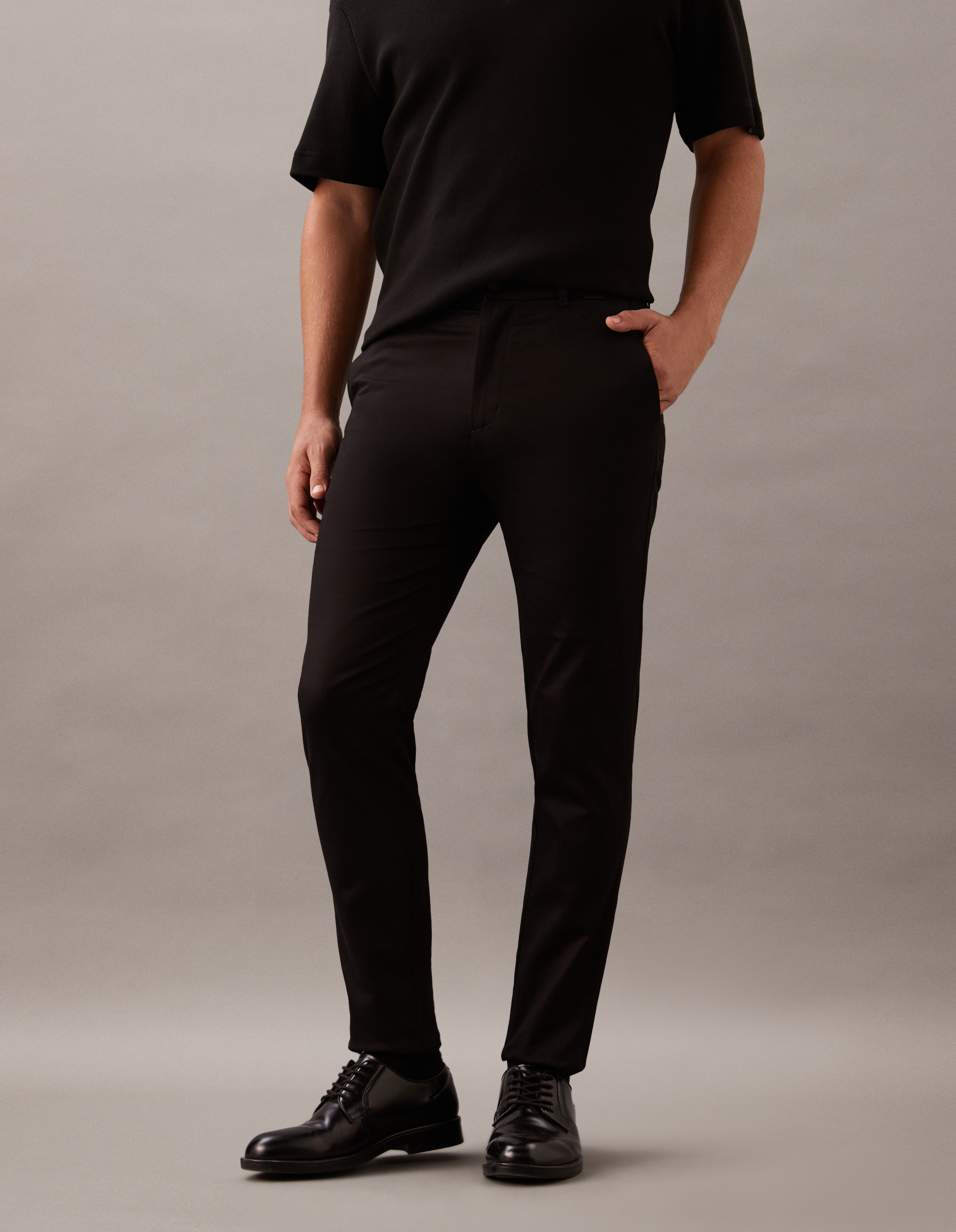 Sateen Stretch Tapered Pants | Calvin Klein