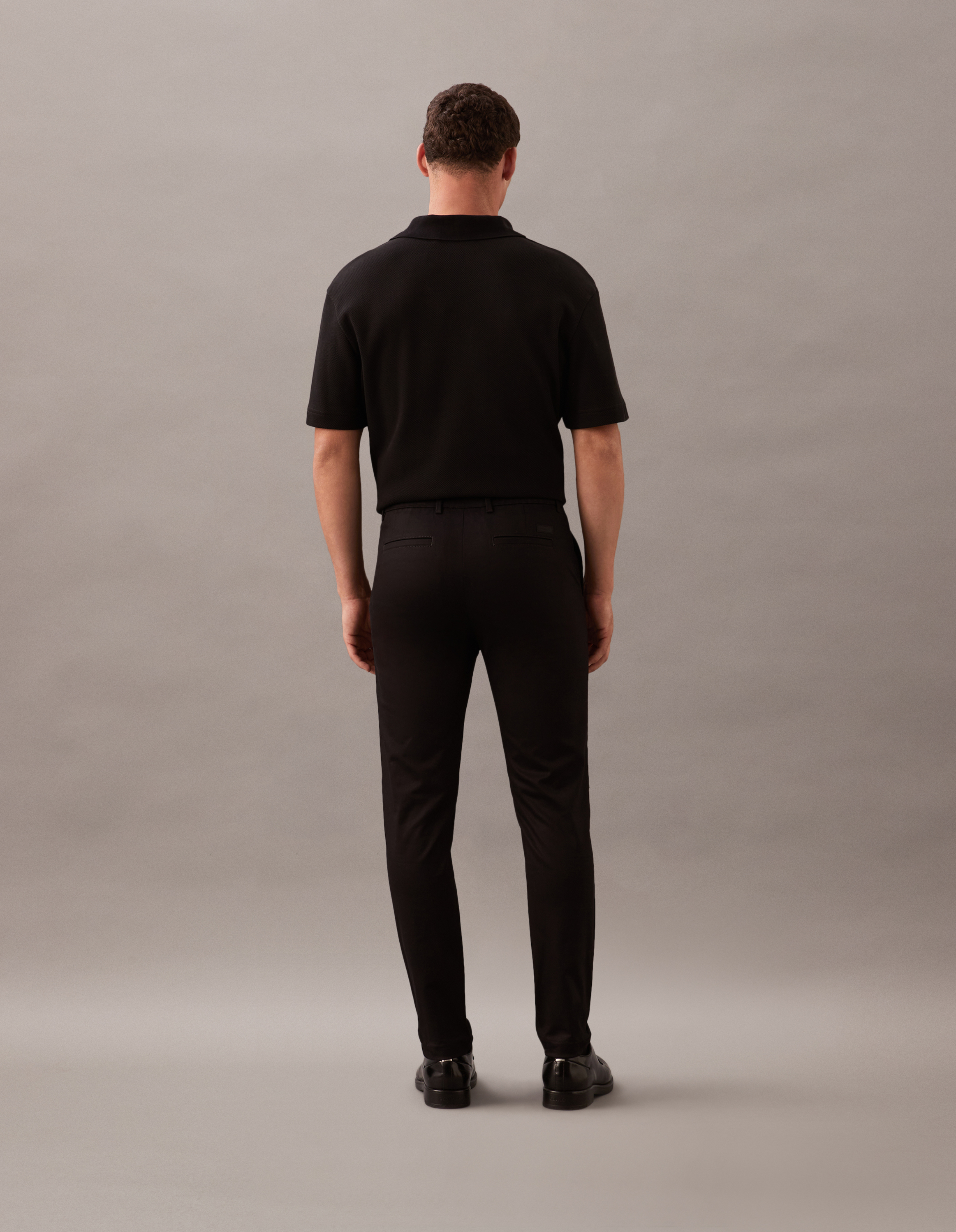 Sateen Stretch Tapered Pants | Calvin Klein