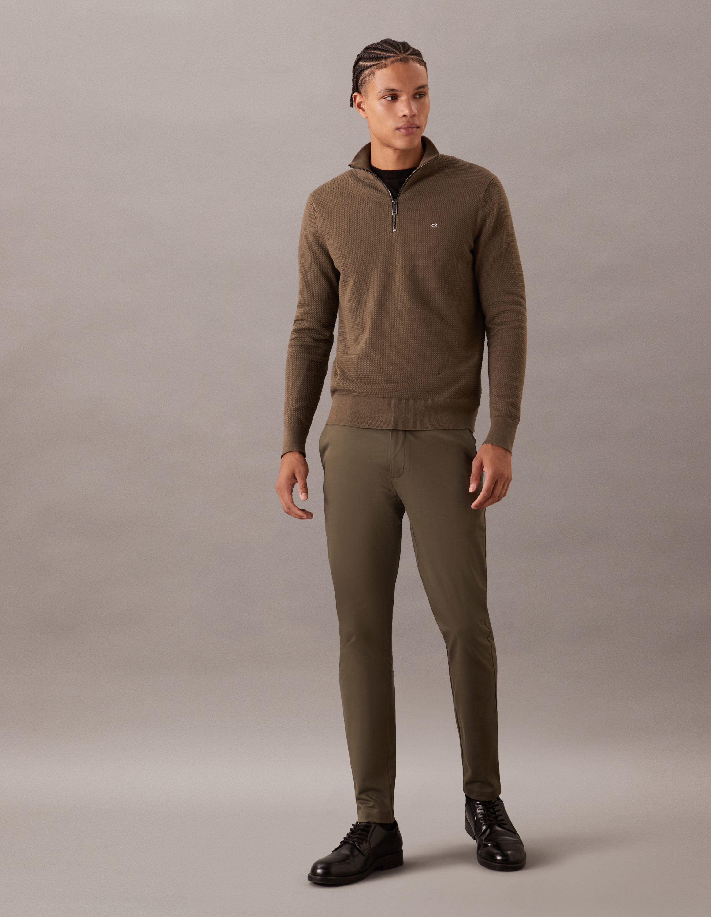 Sateen Stretch Tapered Pants | Calvin Klein