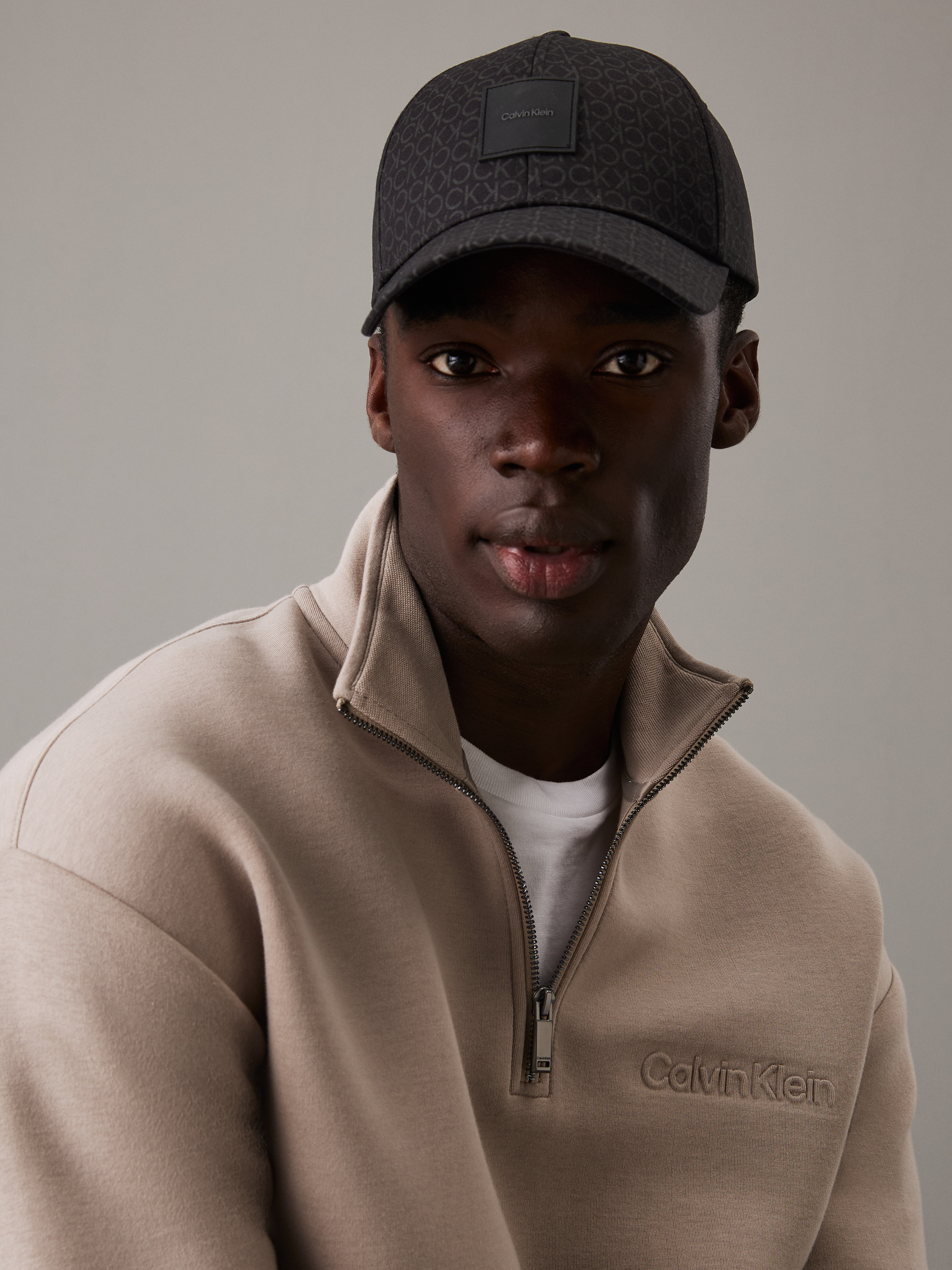 キャップ   Unisex CK title case logo ball cap 5MM170 Calvin Klein Square Patch Baseball Cap at Amazon Men's
