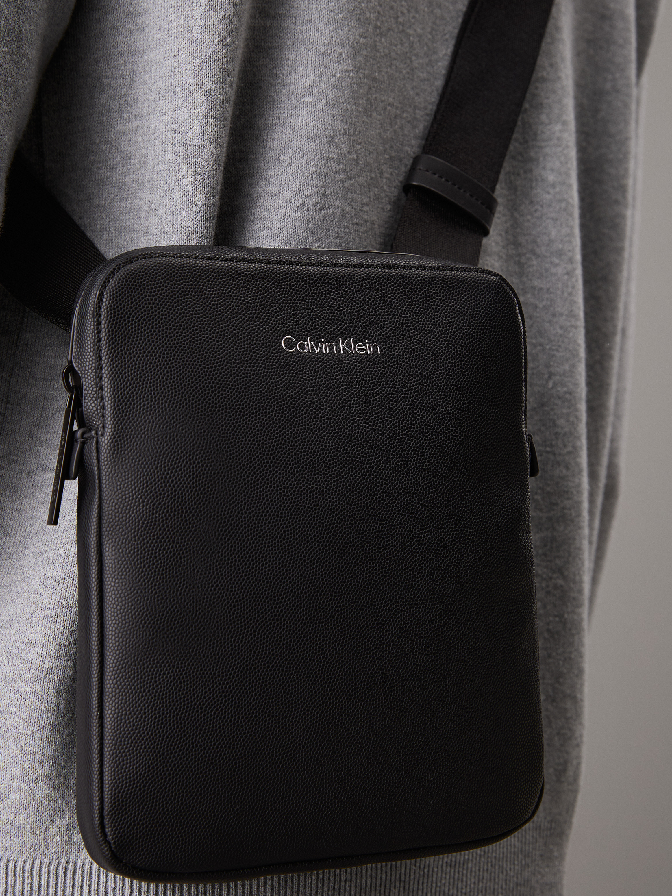 訳あってお買い得！30～80％OFF Bag Crossbody Flat | Klein Calvin その他