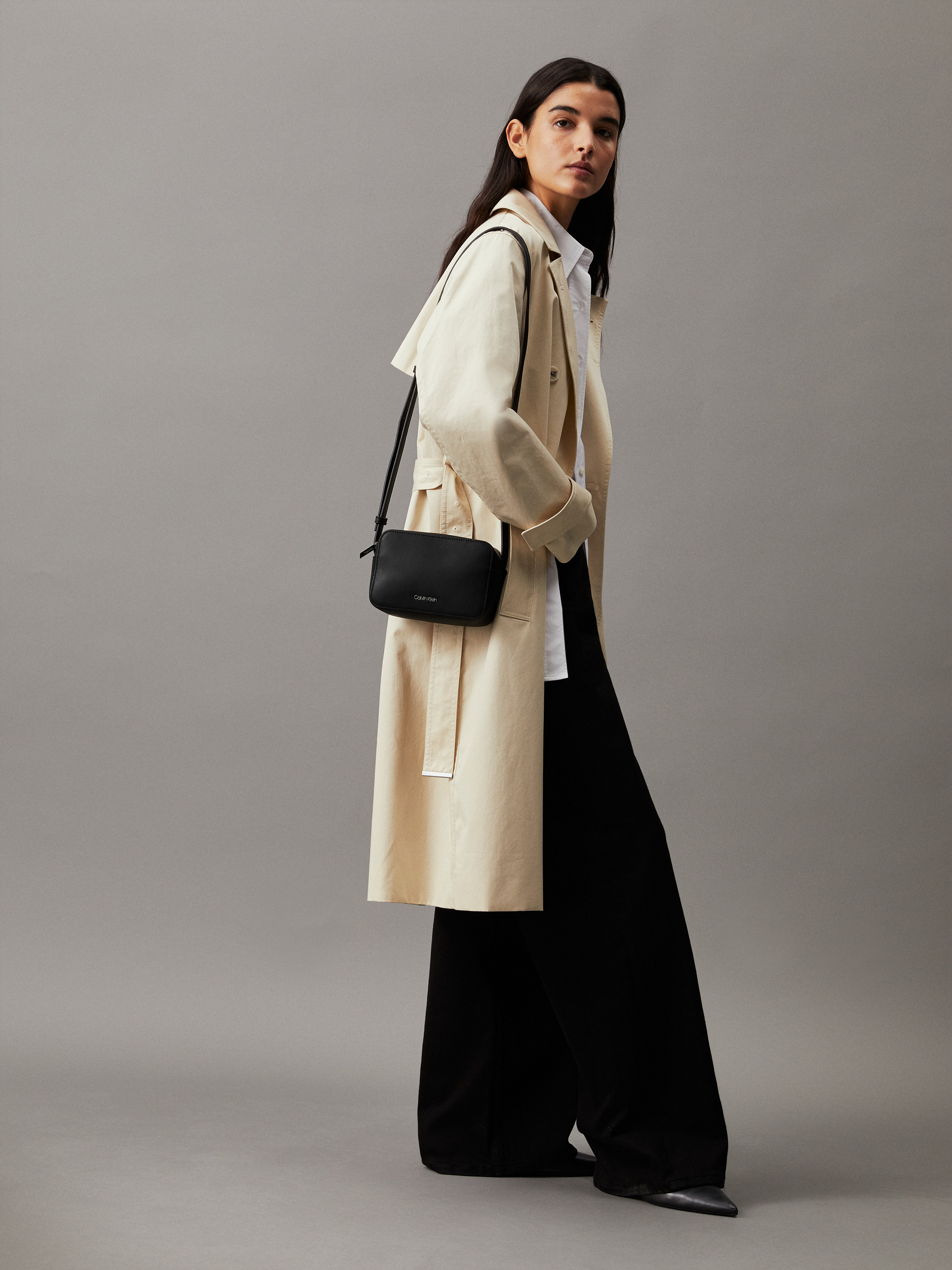 Must camera bag calvin klein store