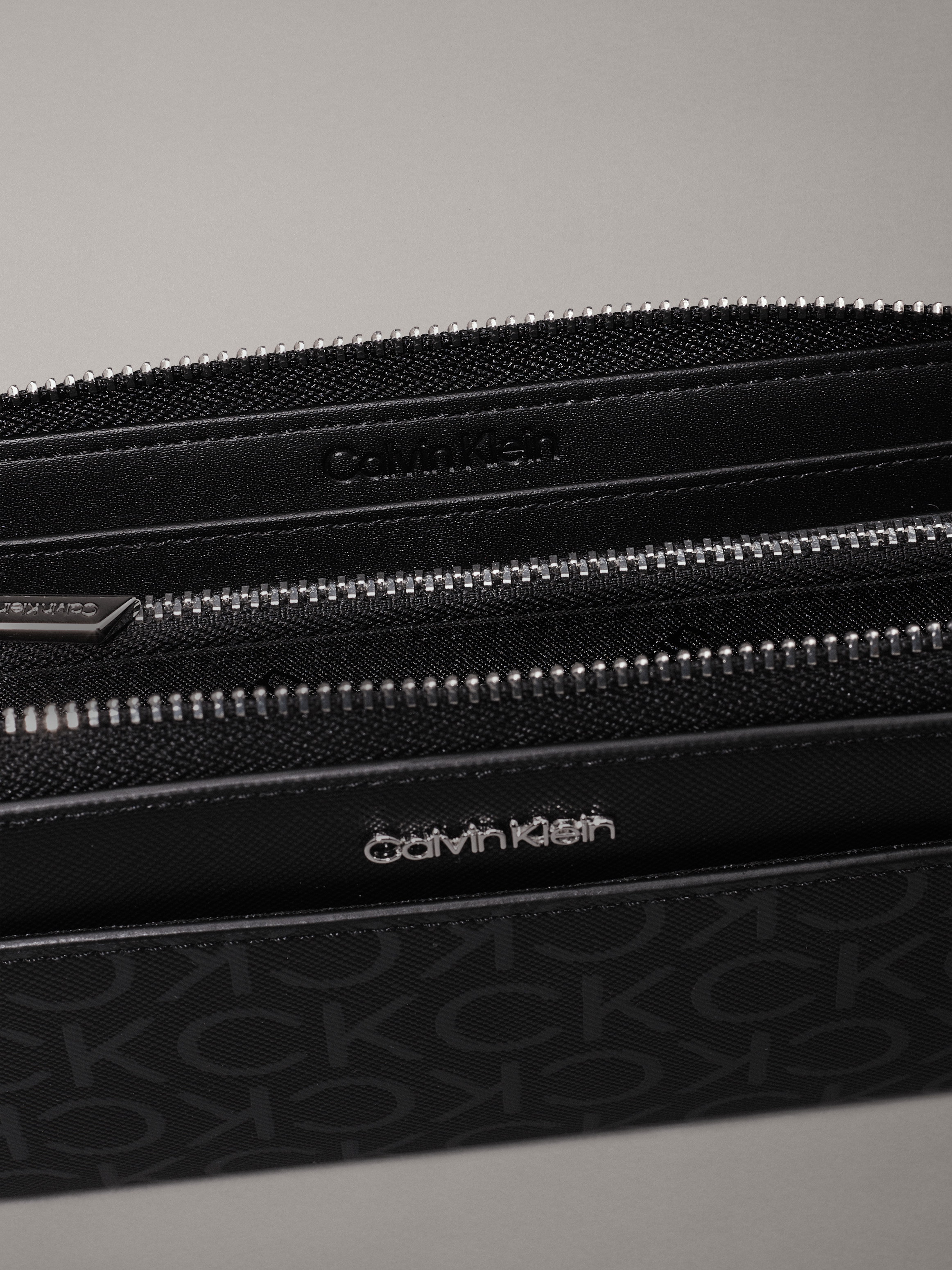 セール】【Calvin Klein/カルバンクライン】ワンポイント レザー