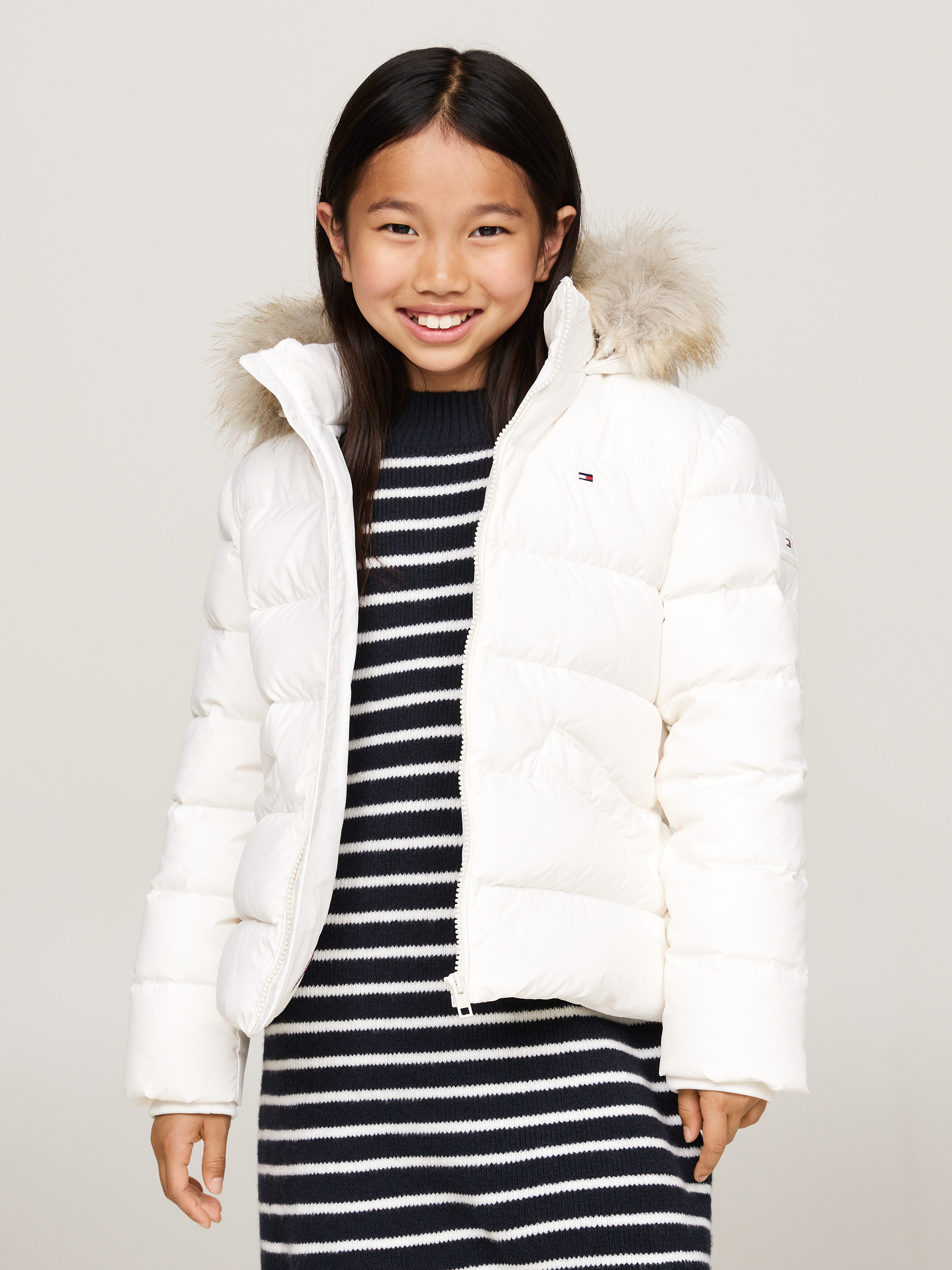 9090 girl Fur Hooded Puffer Jacket Fur hood
