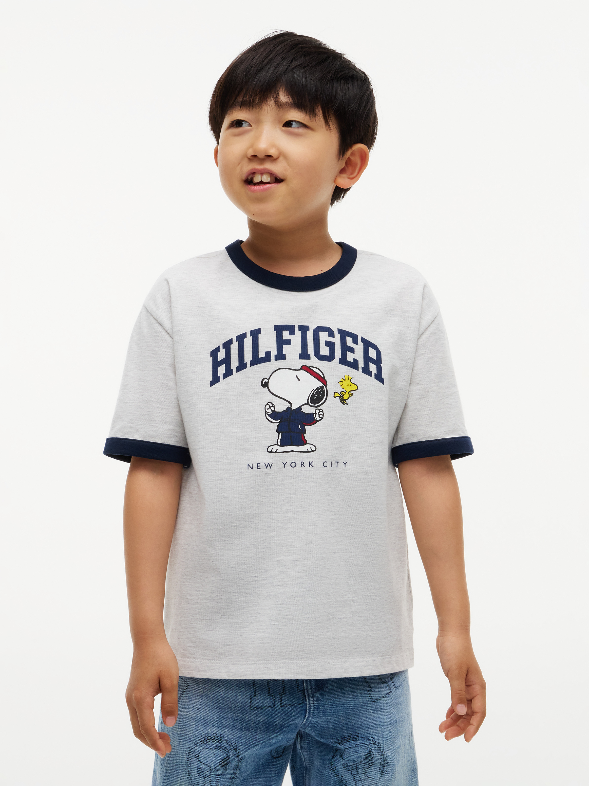 Kids Unisex 8-16 Peanuts Graphic Ringer T-Shirt