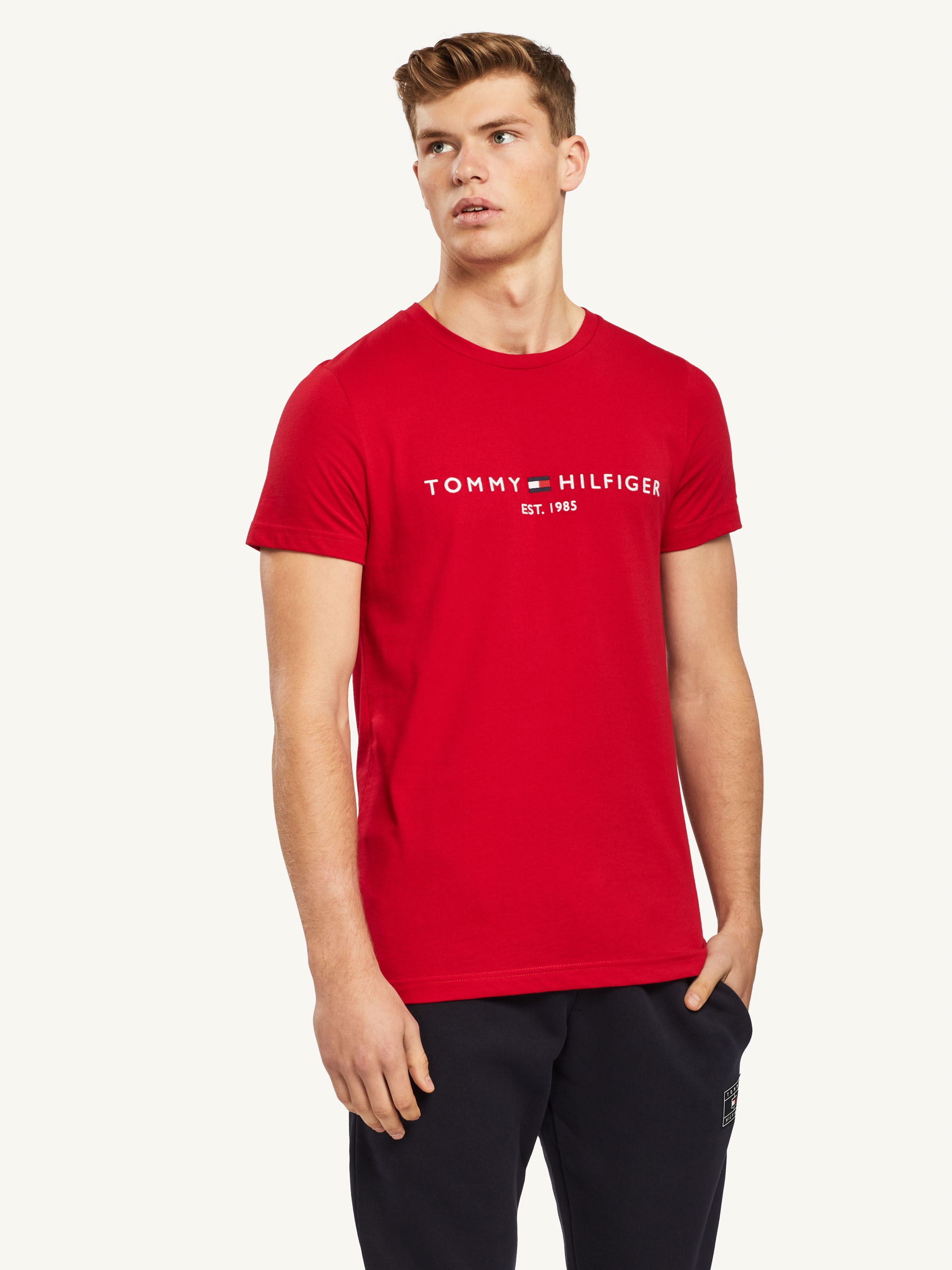 tommy hilfiger red logo t shirt