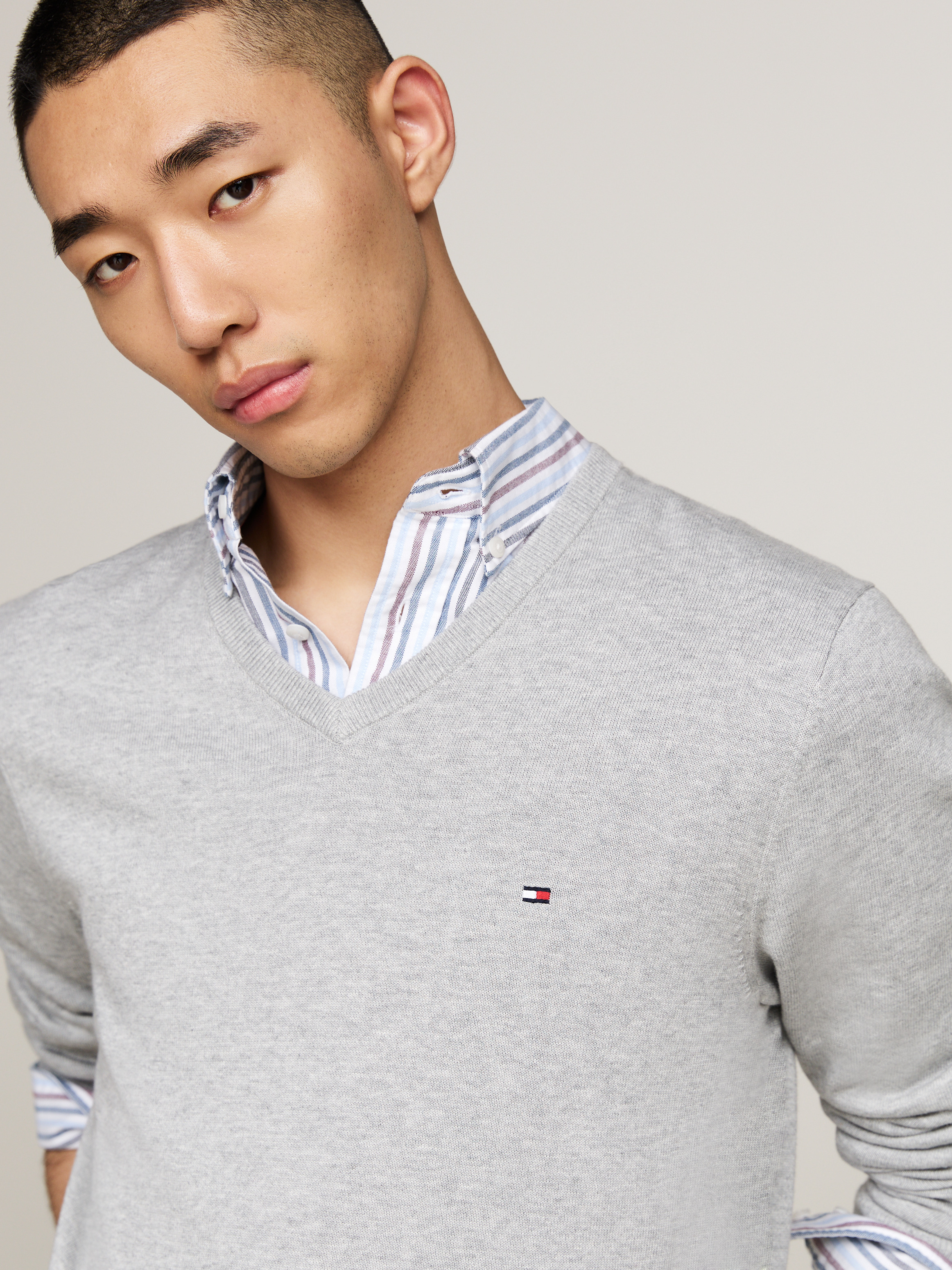 『TEN Vneck Knit GRAY L』 Signature V Neck Sweater | Knitwear | Tommy Hilfiger