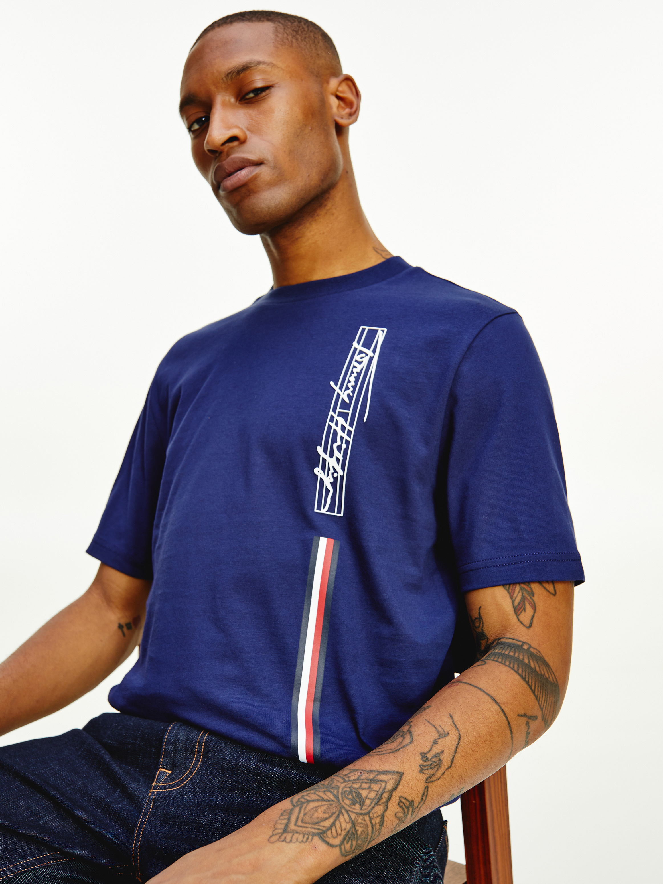 T shirt th deals