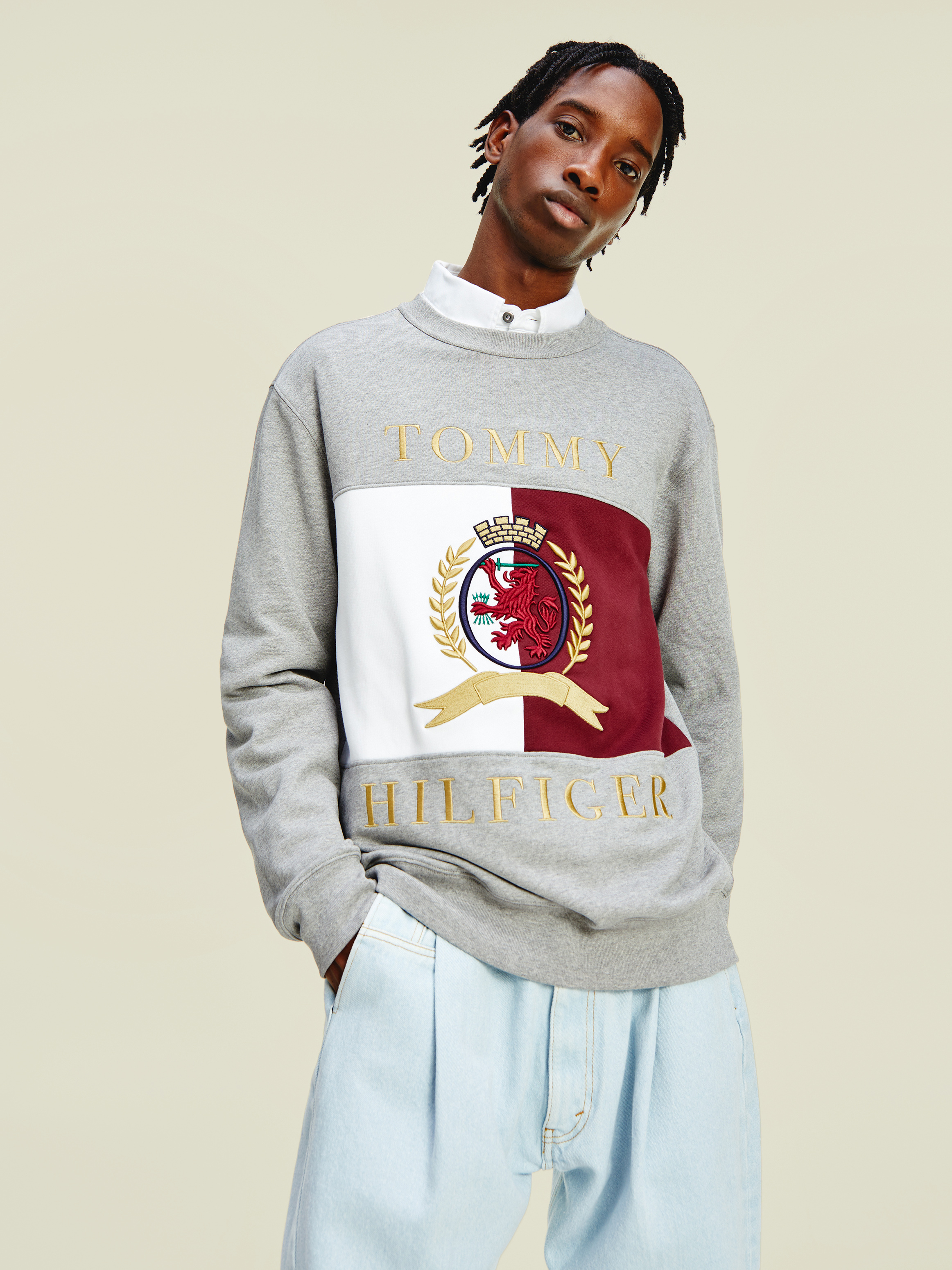 Crest crew neck clearance sweatshirt