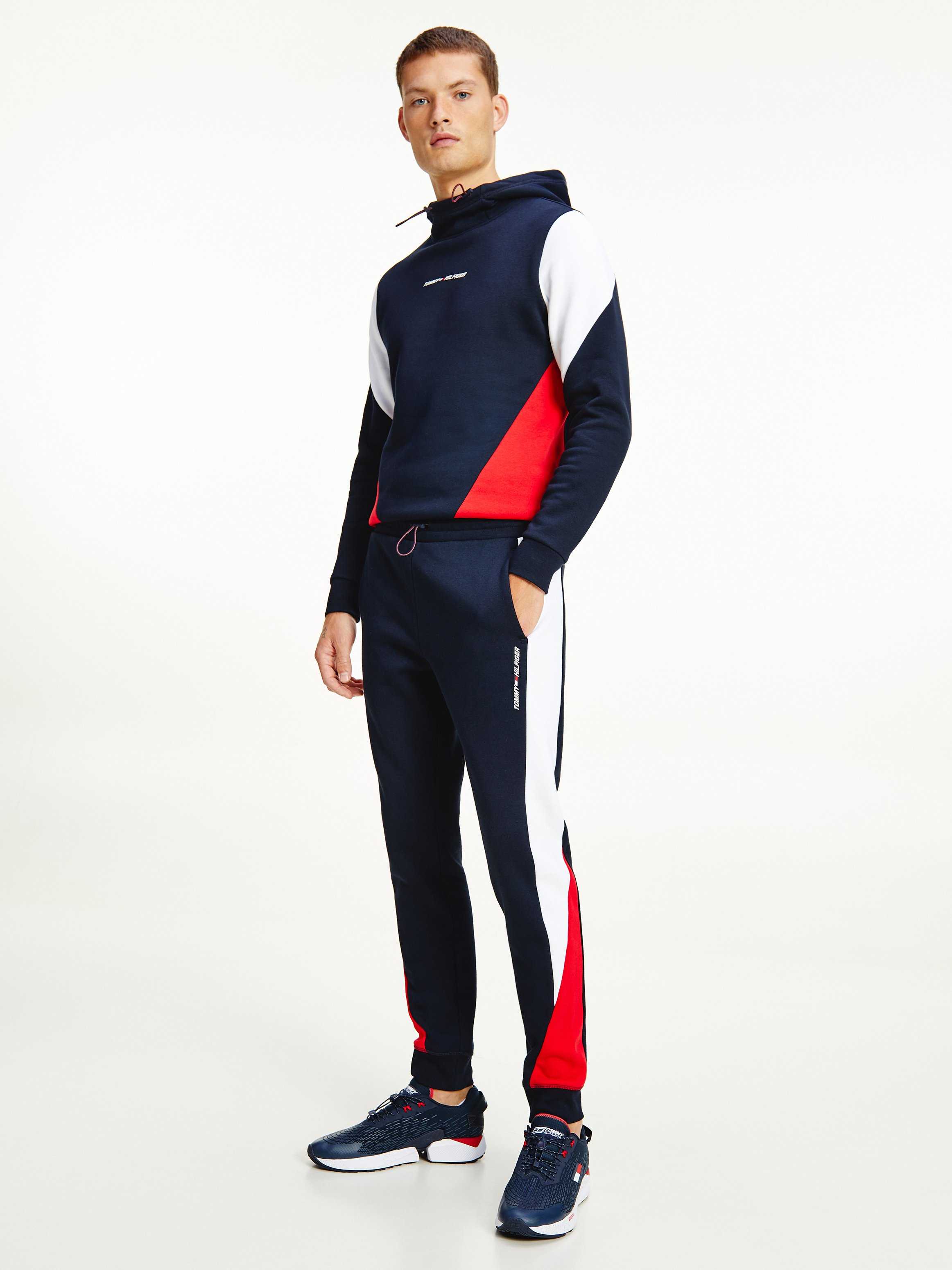 Tommy sales sport joggers