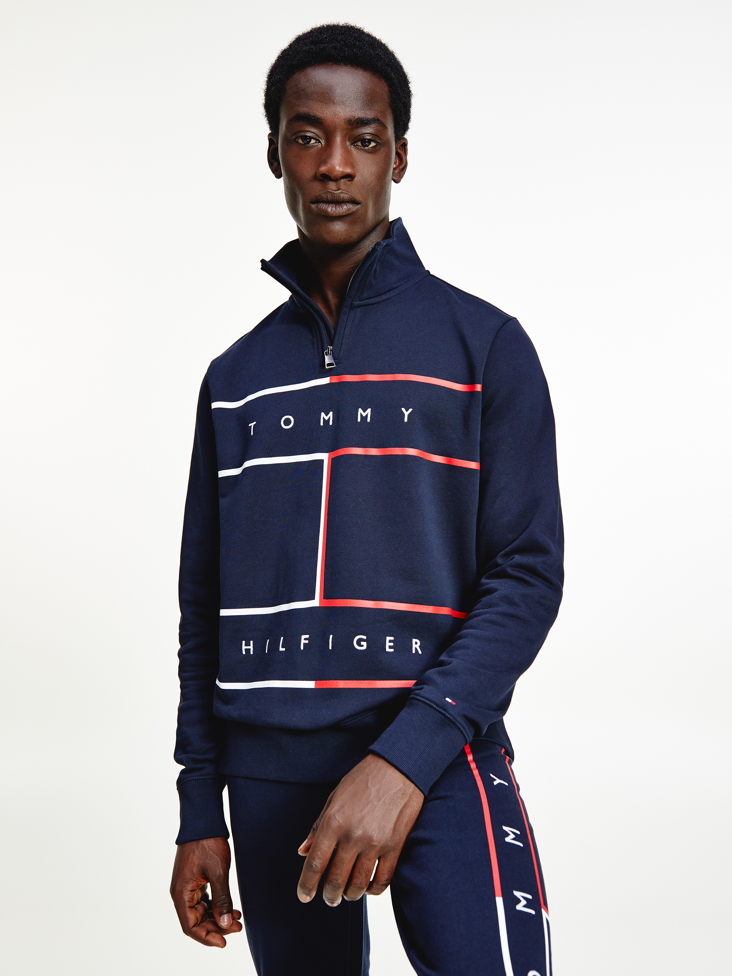 Tommy hilfiger flag sale logo cropped sweatshirt