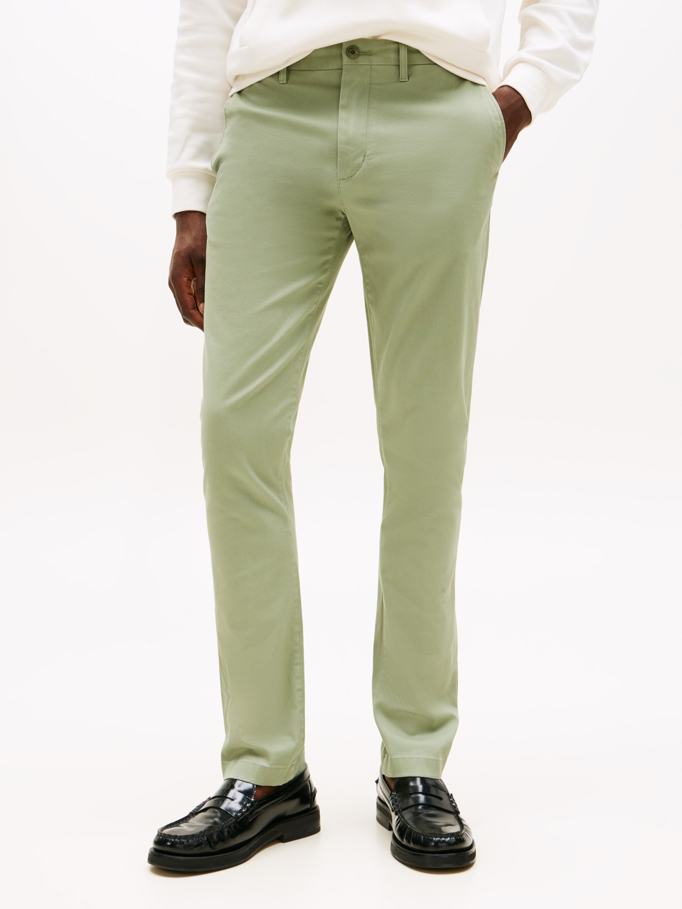 1985 Essential Bleecker Slim Fit Chinos