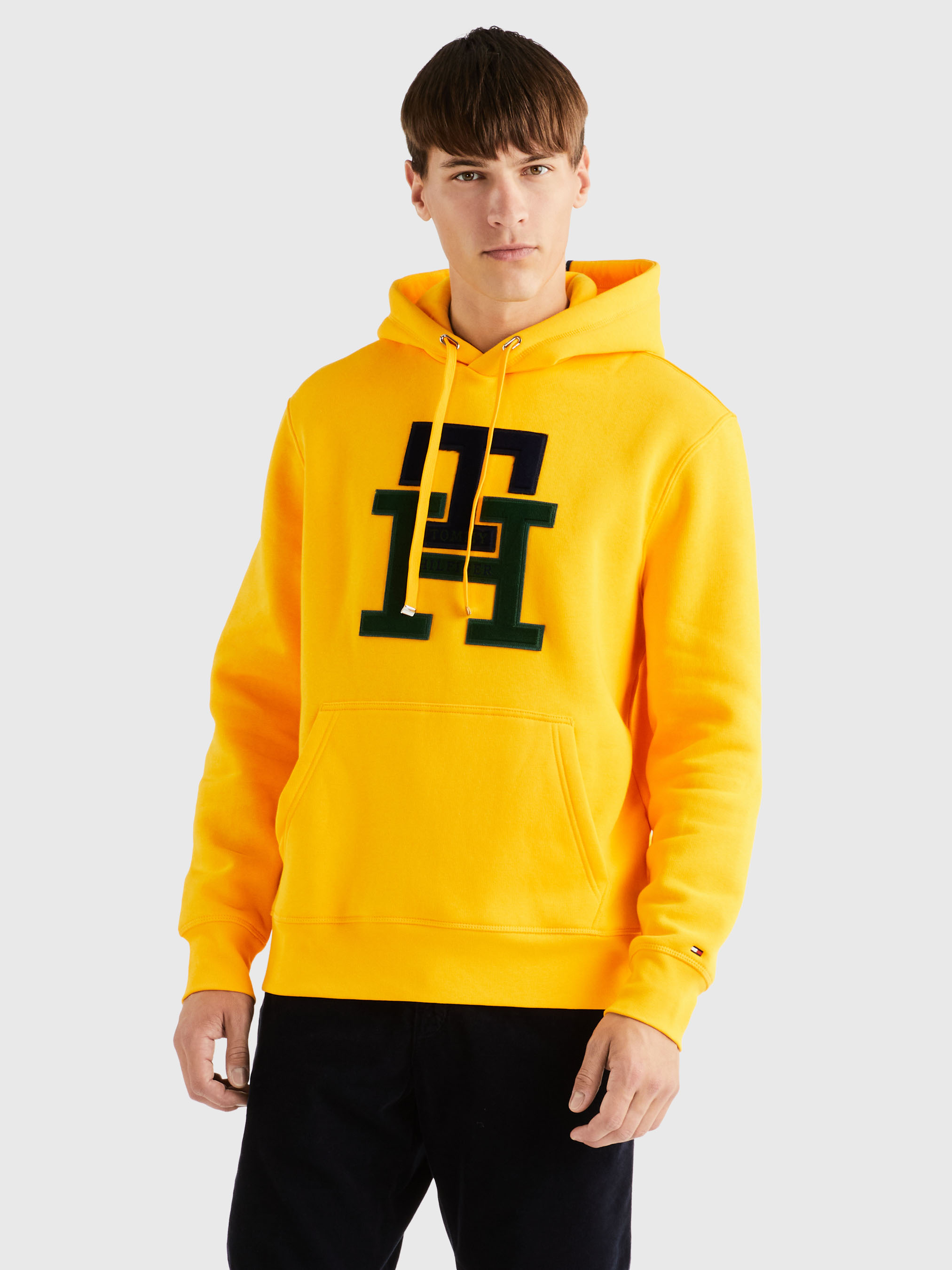 Tommy classics monogram on sale hoodie