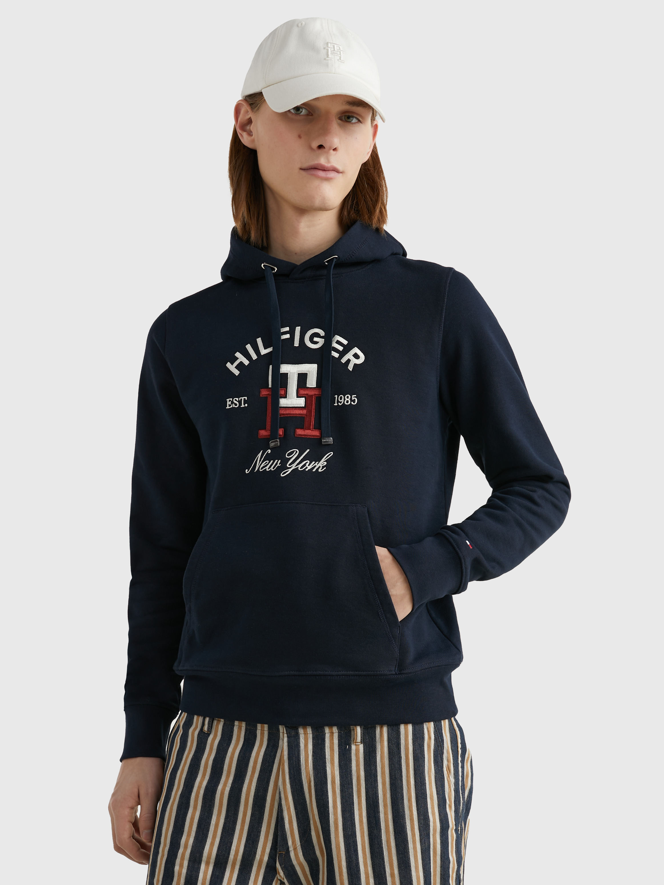 Tommy classics deals monogram hoodie