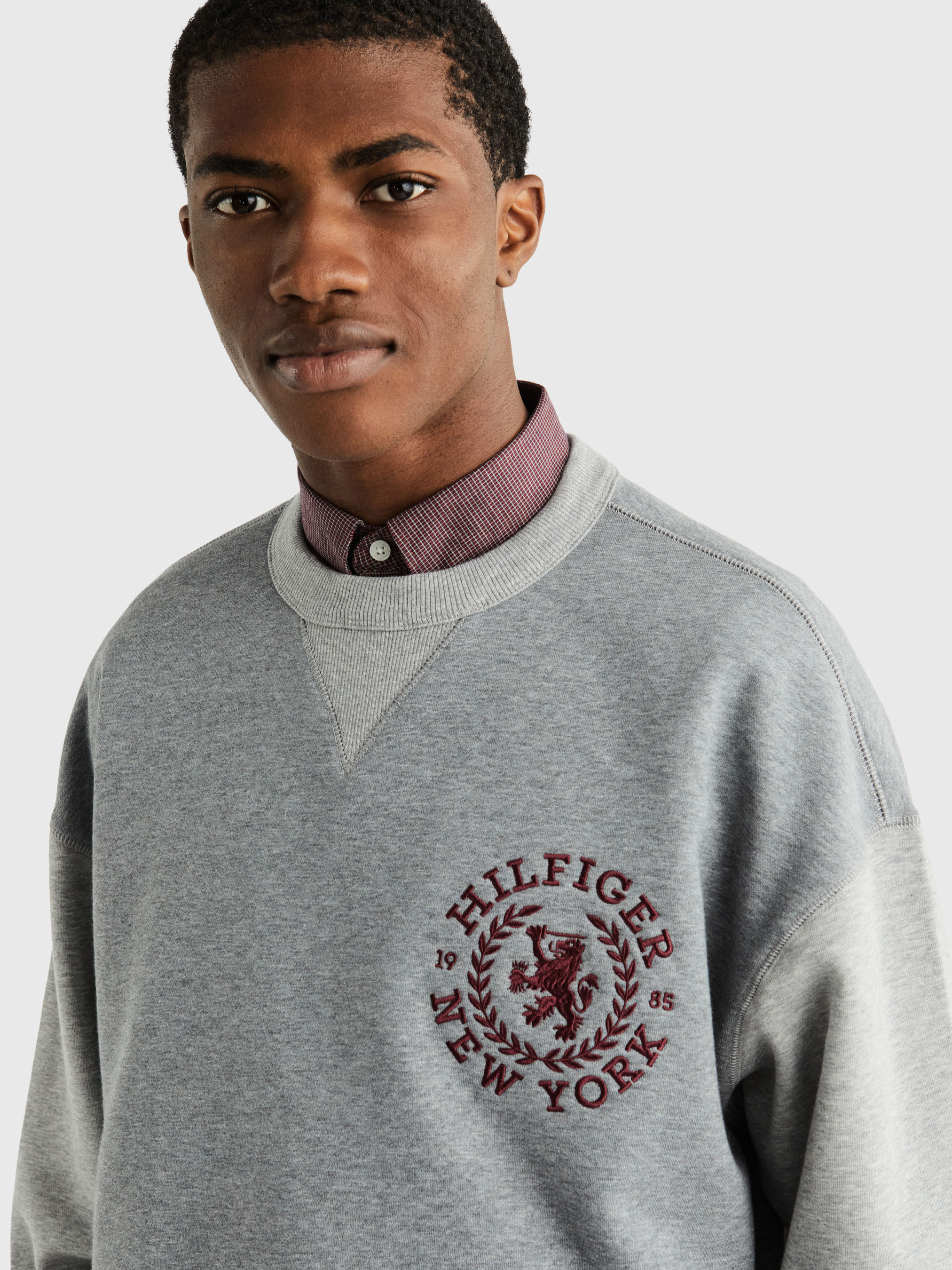 Small Tommy Hilfiger grandad sweatshirt buy