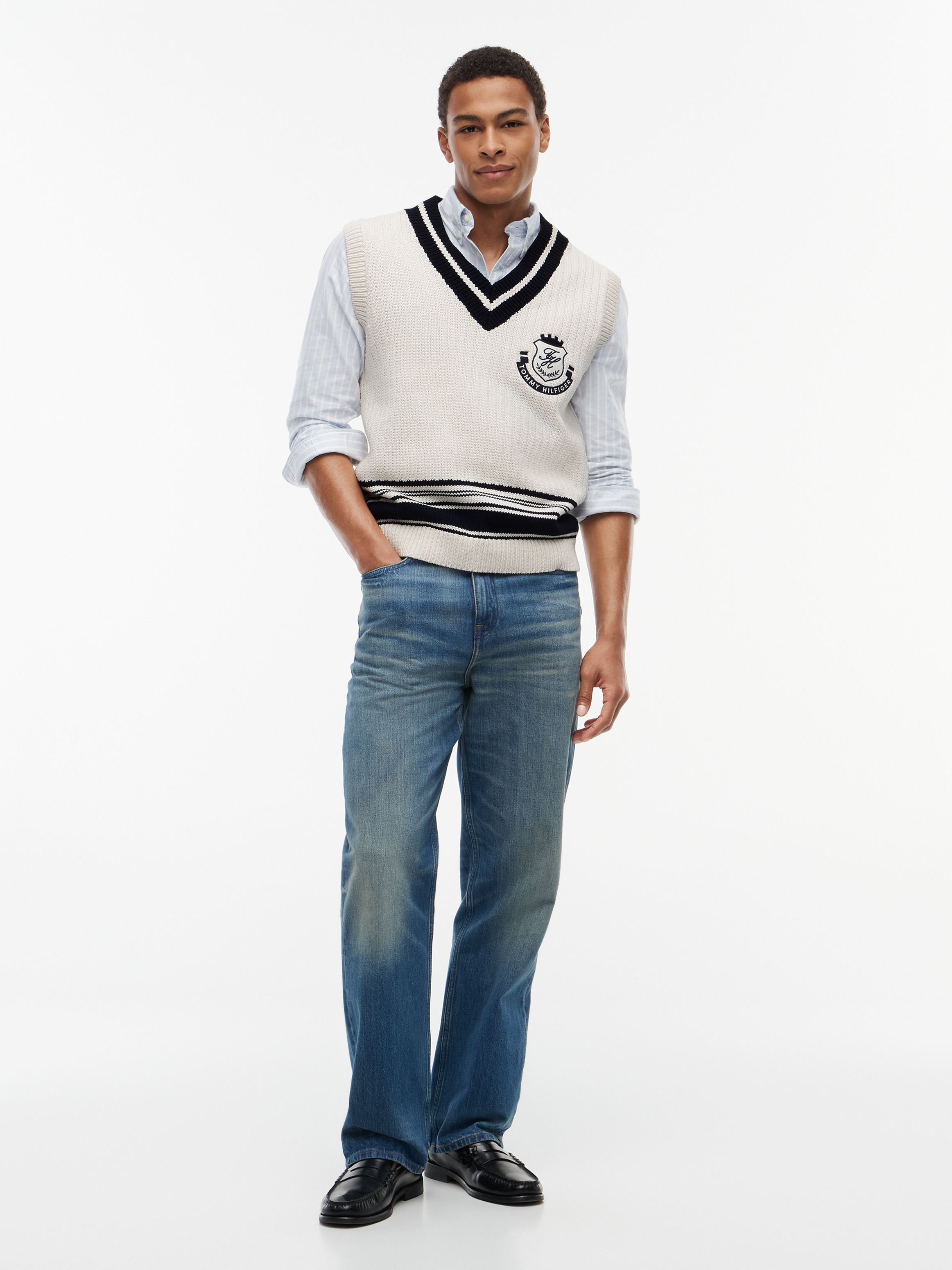 Relaxed Crest Appliqué V-Neck Sweater Vest | Knitwear | Tommy Hilfiger