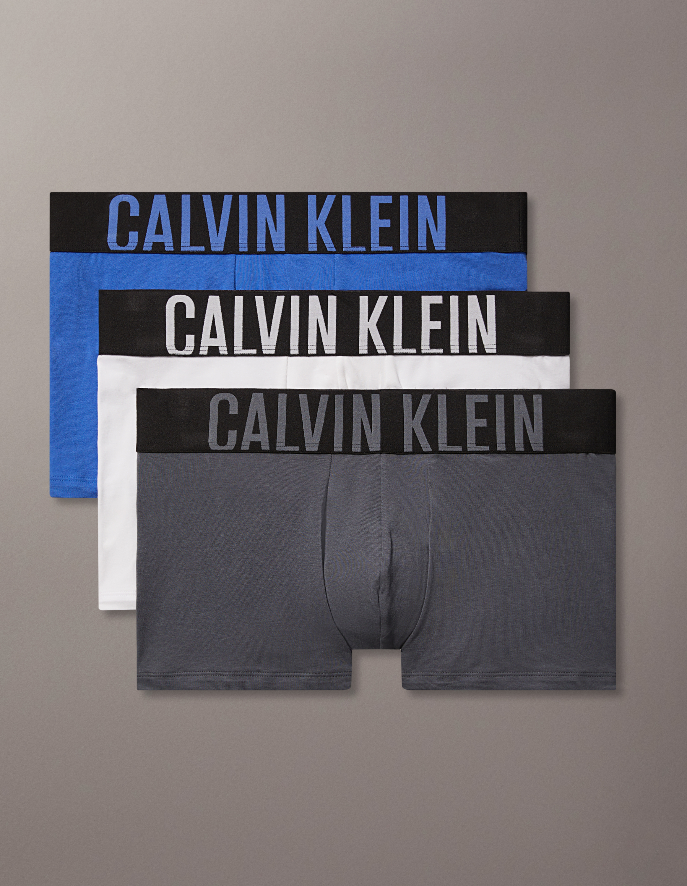 TURBULENCE/WHITE/IRIS BLUE