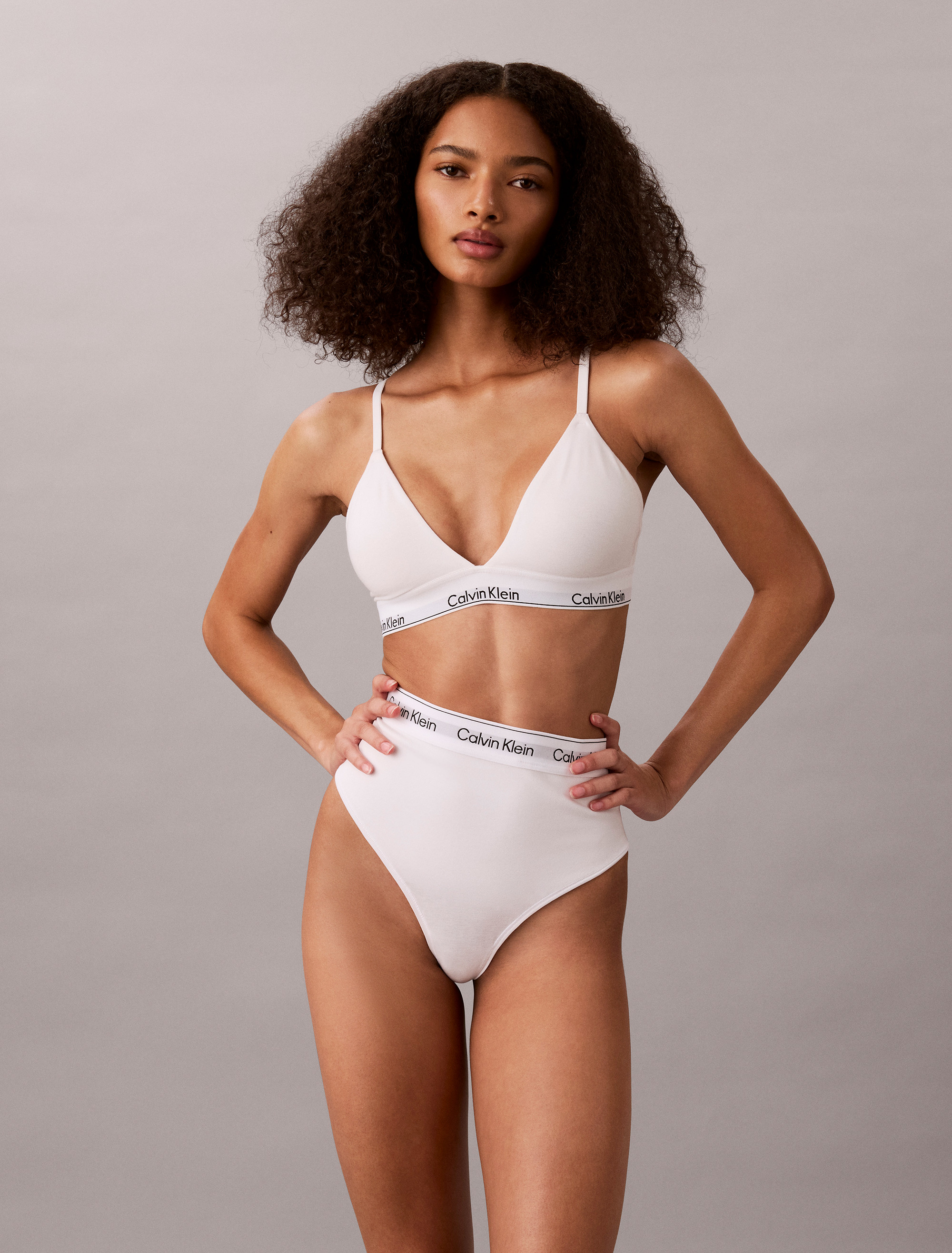 CLASSIC WHITE