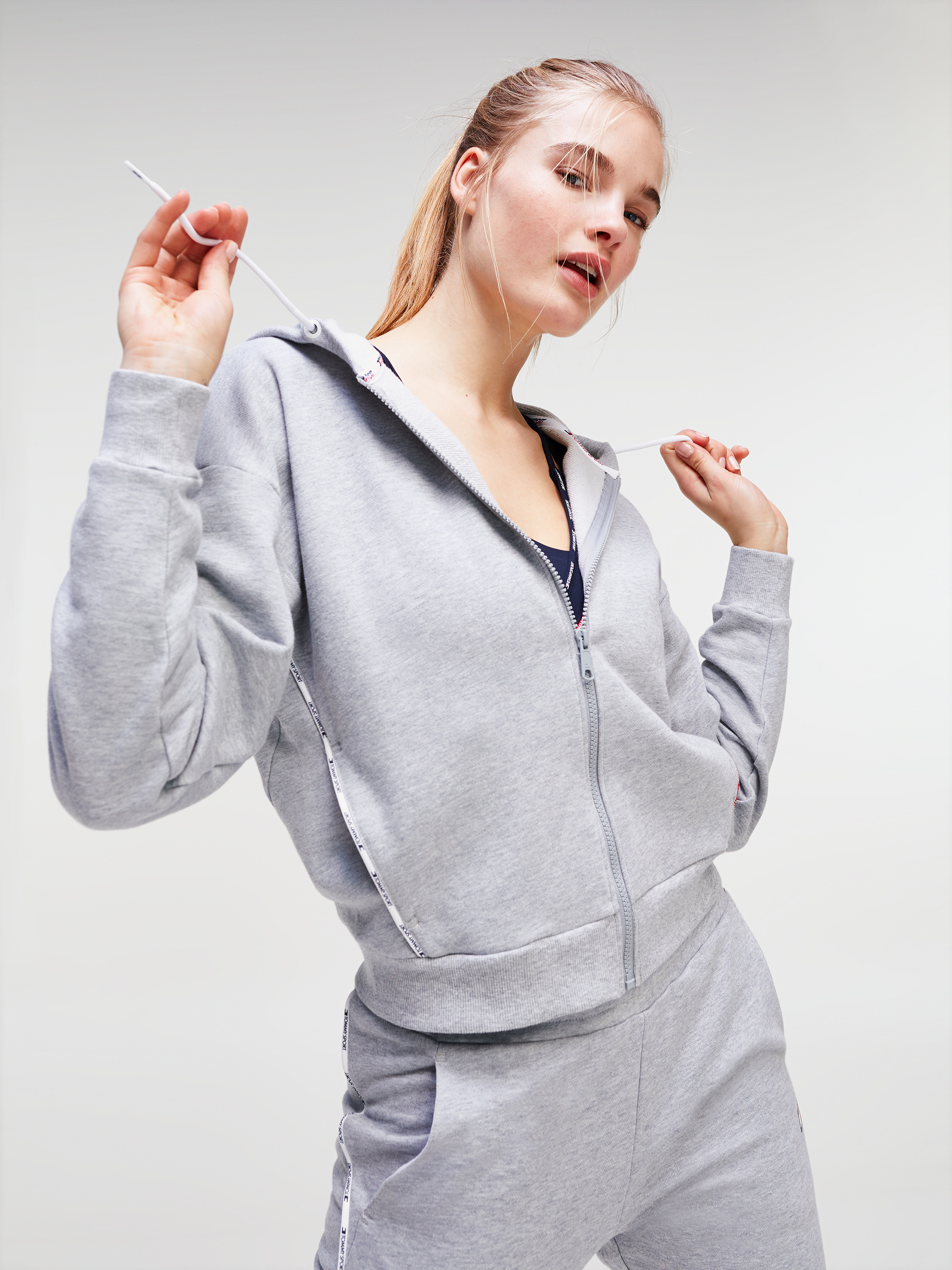 tommy hilfiger women's activewear