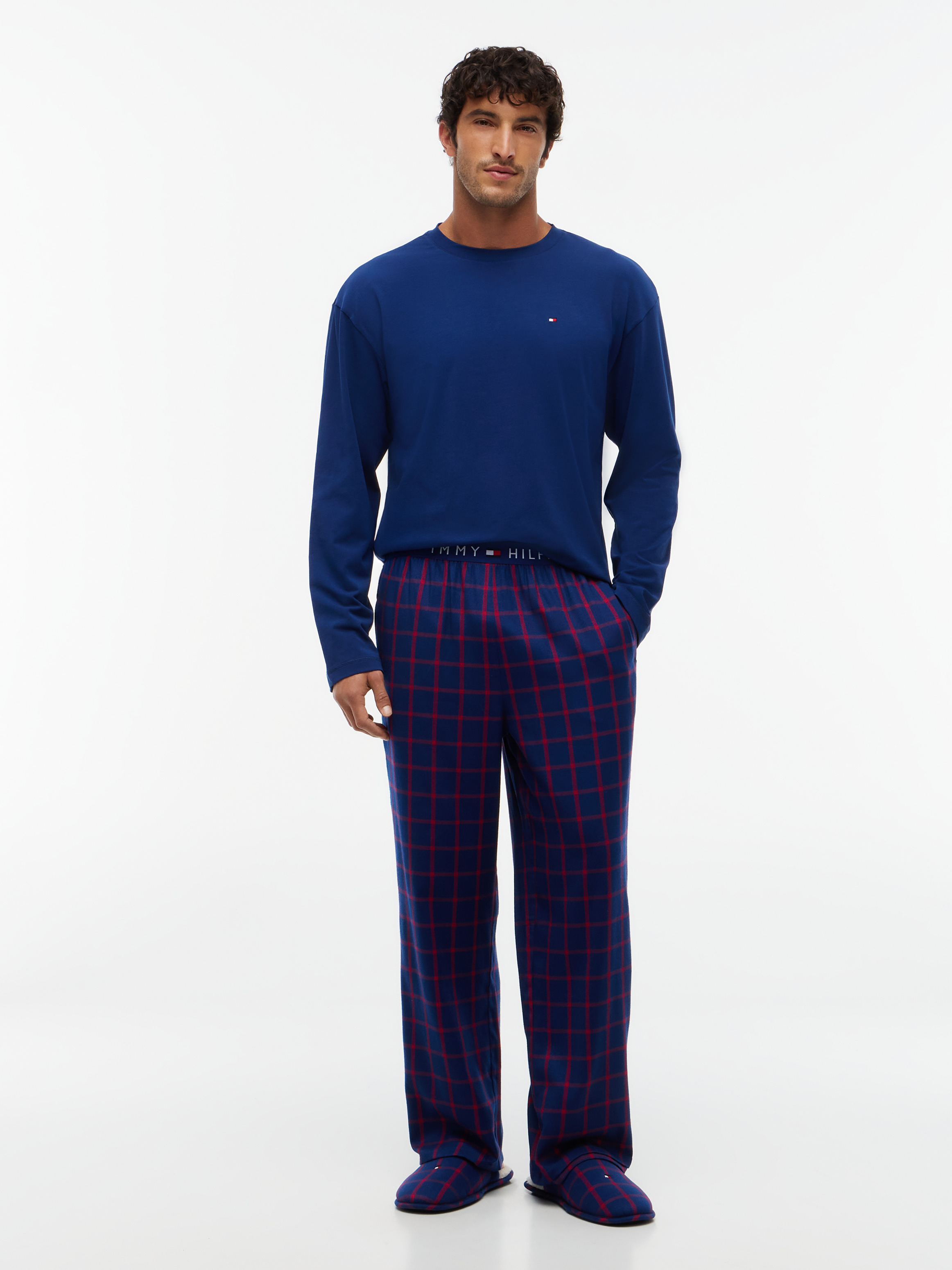 TH Original Pyjama And Slippers Gift Box