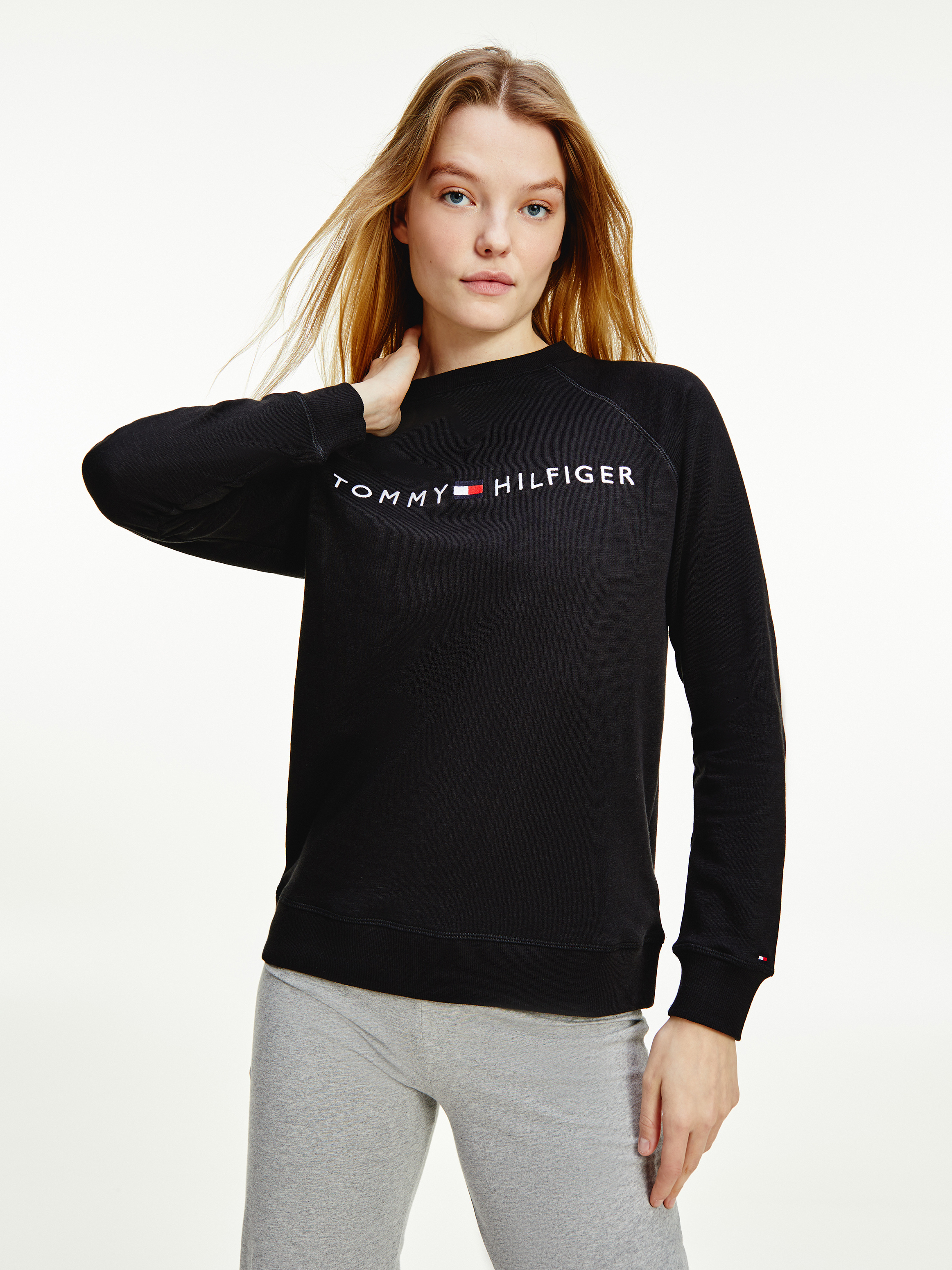 tommy hilfiger gold logo