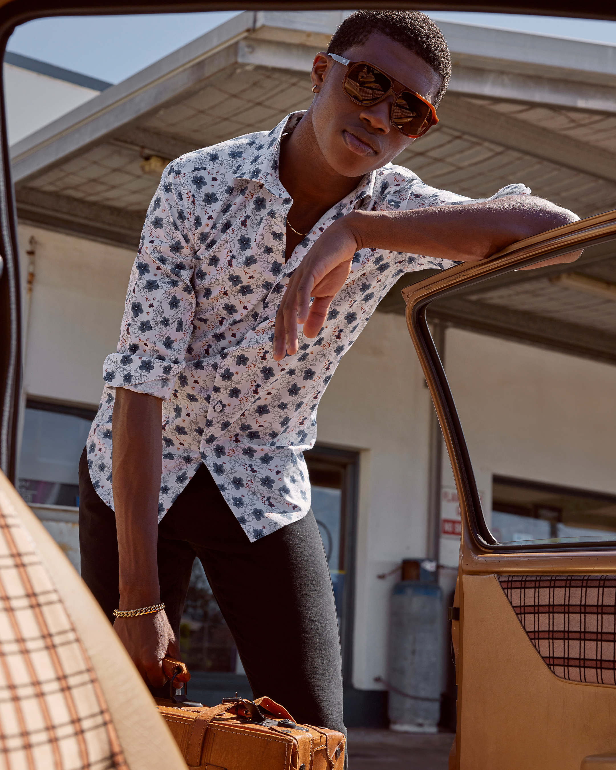 Floral Casual Dress Shirt I Men's Shirts I Van Heusen