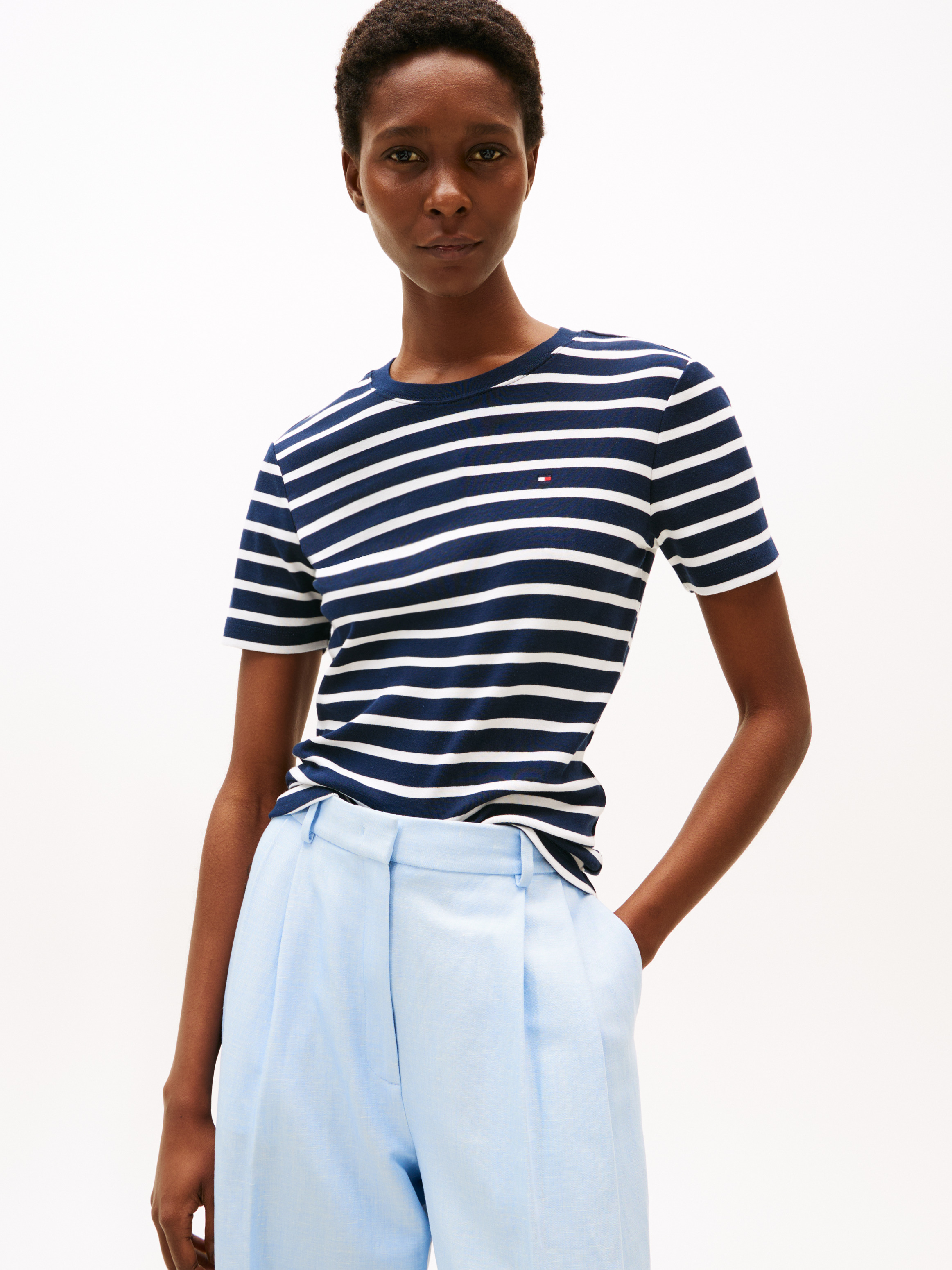 Tシャツ・カットソー Wai Kei Woman Star with Stripe T-Shirt Navy Cody Slim Crew Neck T-Shirt | T-Shirts | Tommy Hilfiger