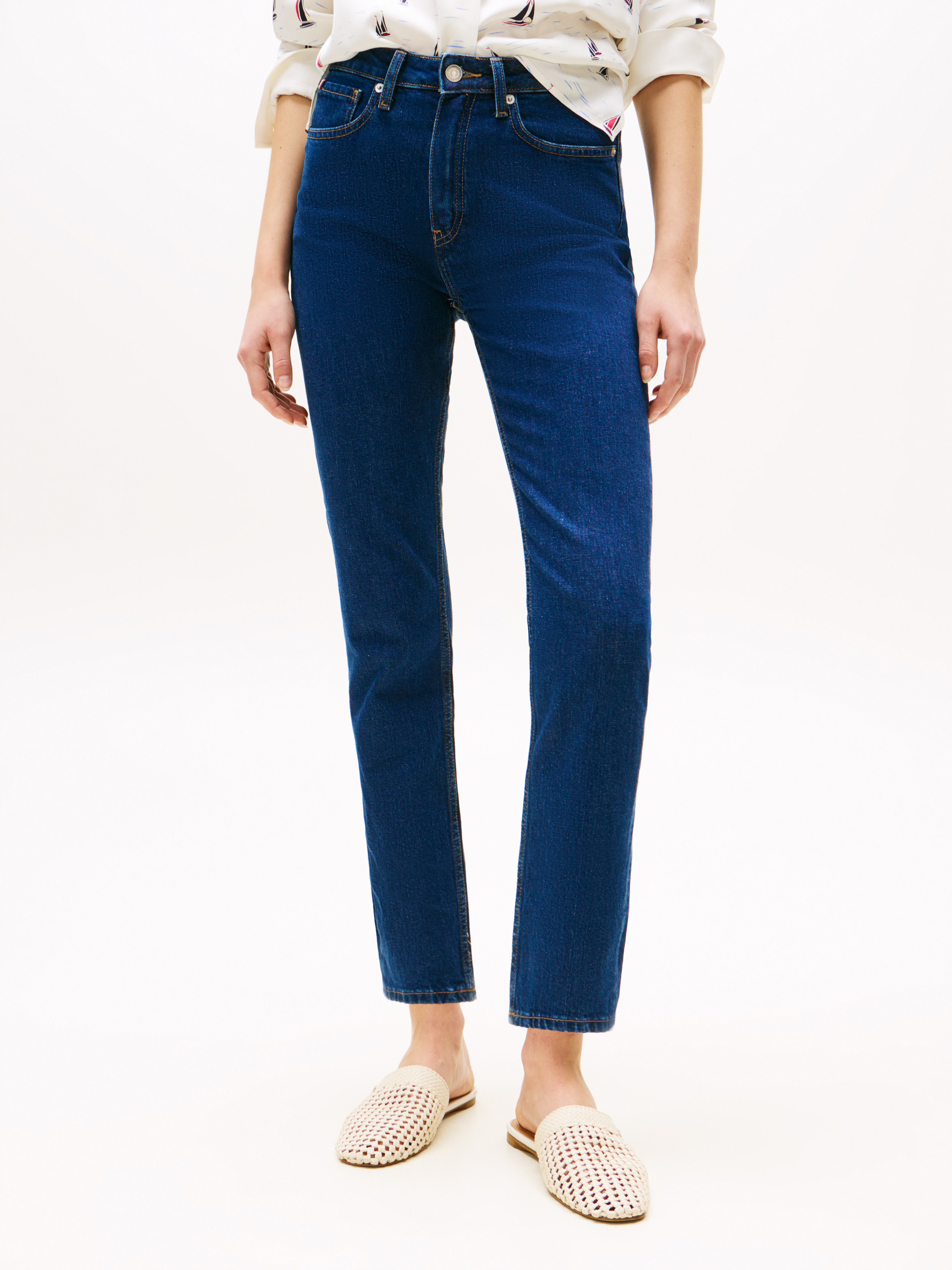 High Rise Slim Ankle Jeans