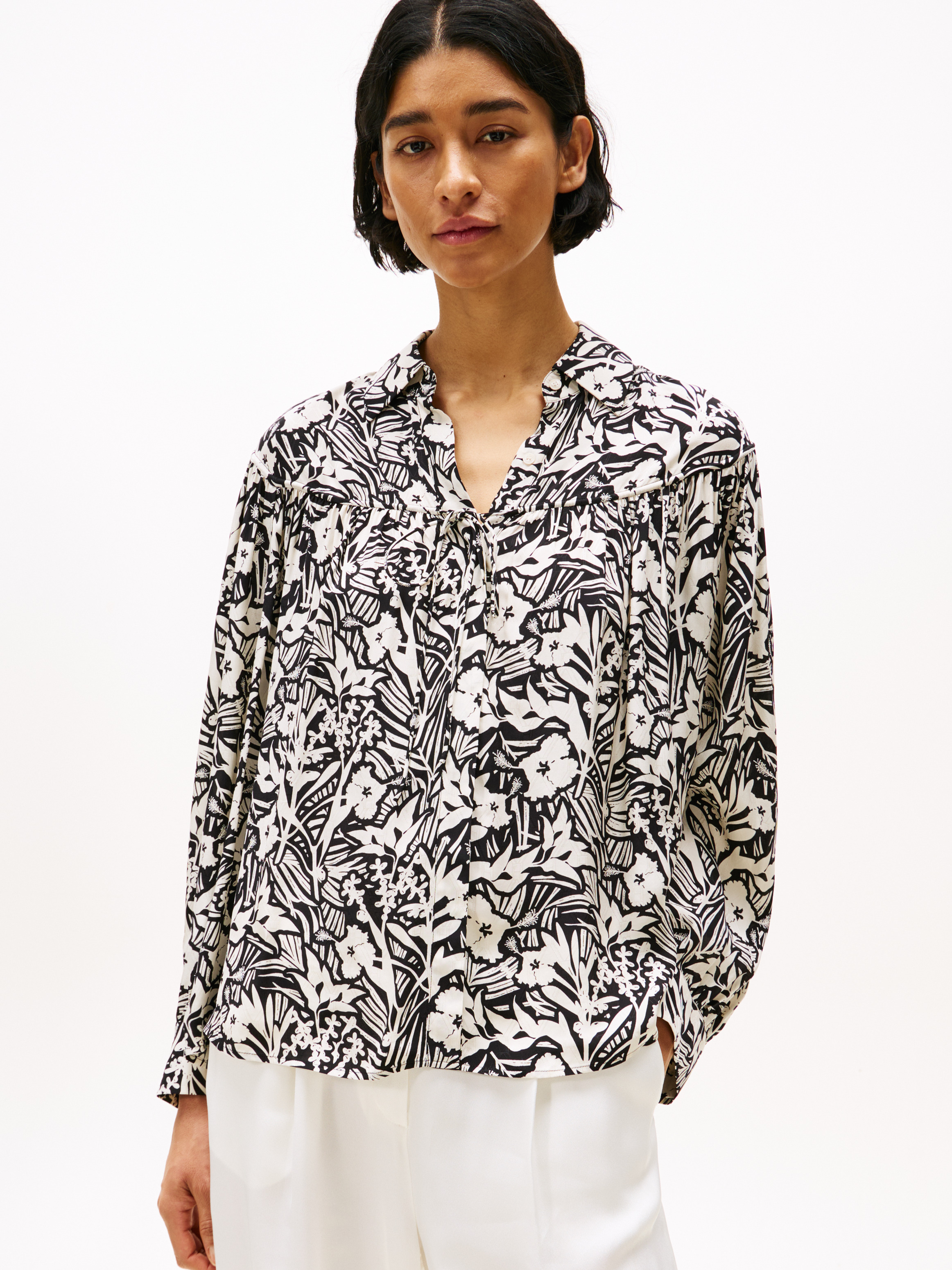 Relaxed Fit Jacquard Blouse