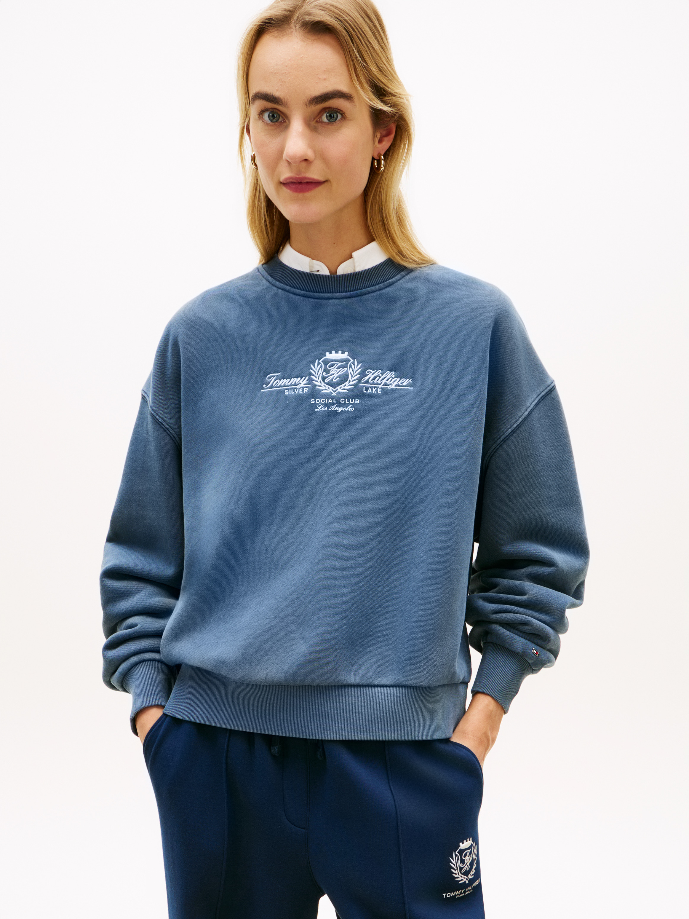 Crest Embroidery Relaxed Terry Sweatshirt