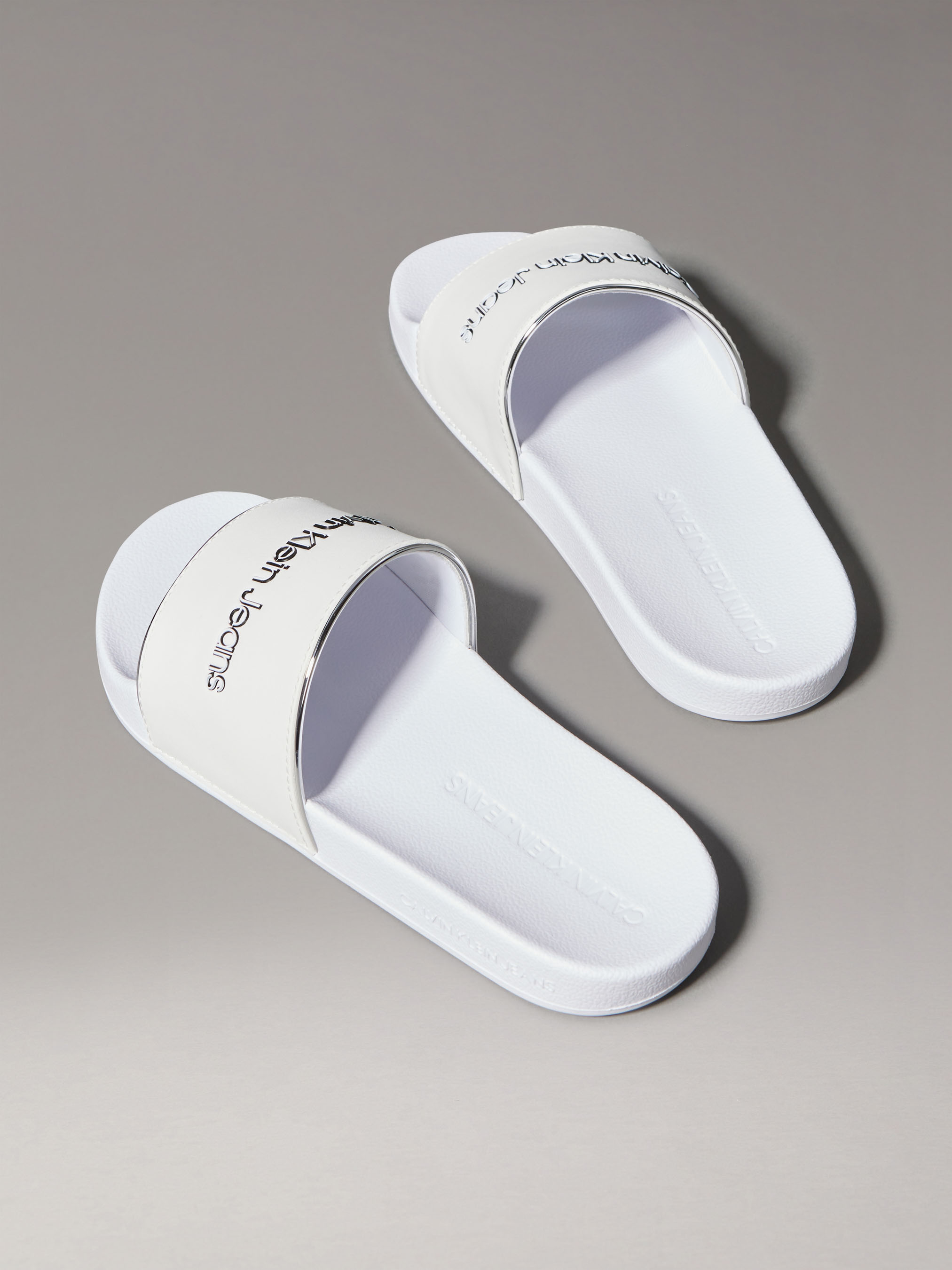 Logo Slides | Calvin Klein